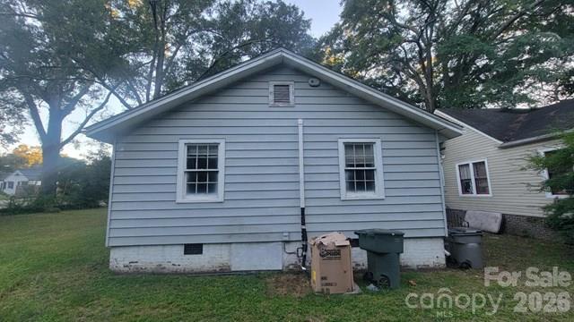 Single Family Residence at 910 W Mauney Avenue, Gastonia, photo 16 of 21