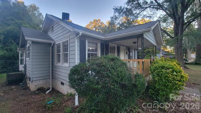Single Family Residence at 910 W Mauney Avenue, Gastonia, photo 18 of 21