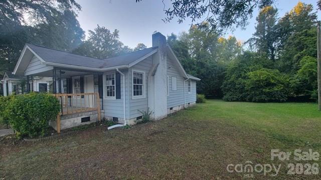Single Family Residence at 910 W Mauney Avenue, Gastonia, photo 19 of 21