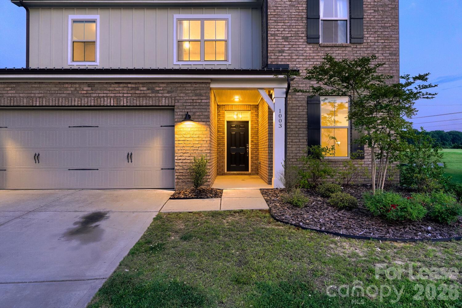 Single Family Residence at 1003 Yearden Lane, Monroe, photo 4 of 29