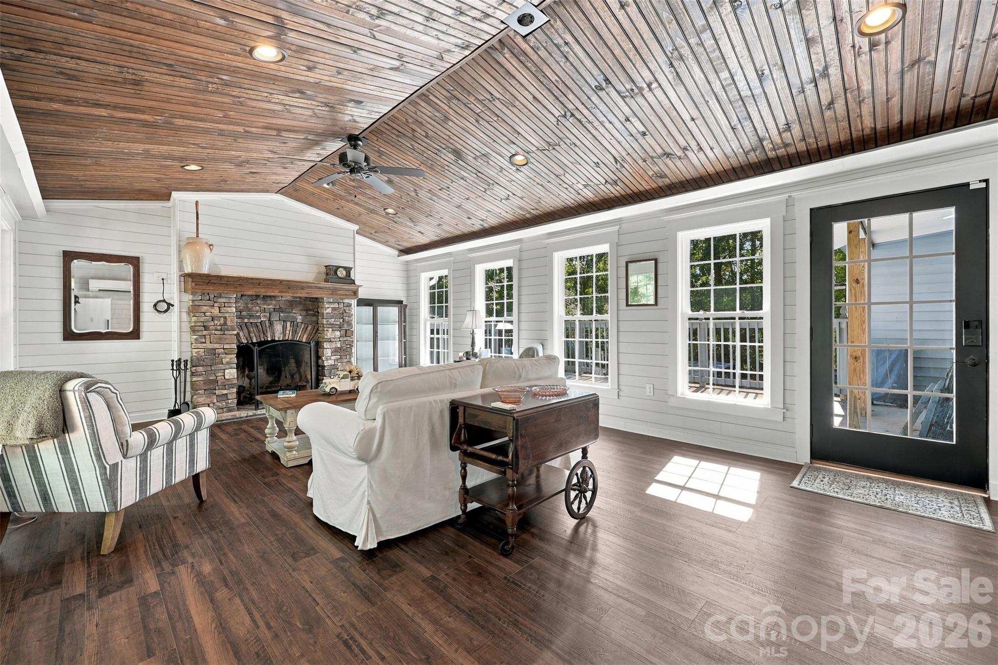 Single Family Residence at 6227 Winds Court, Clover, photo 19 of 48