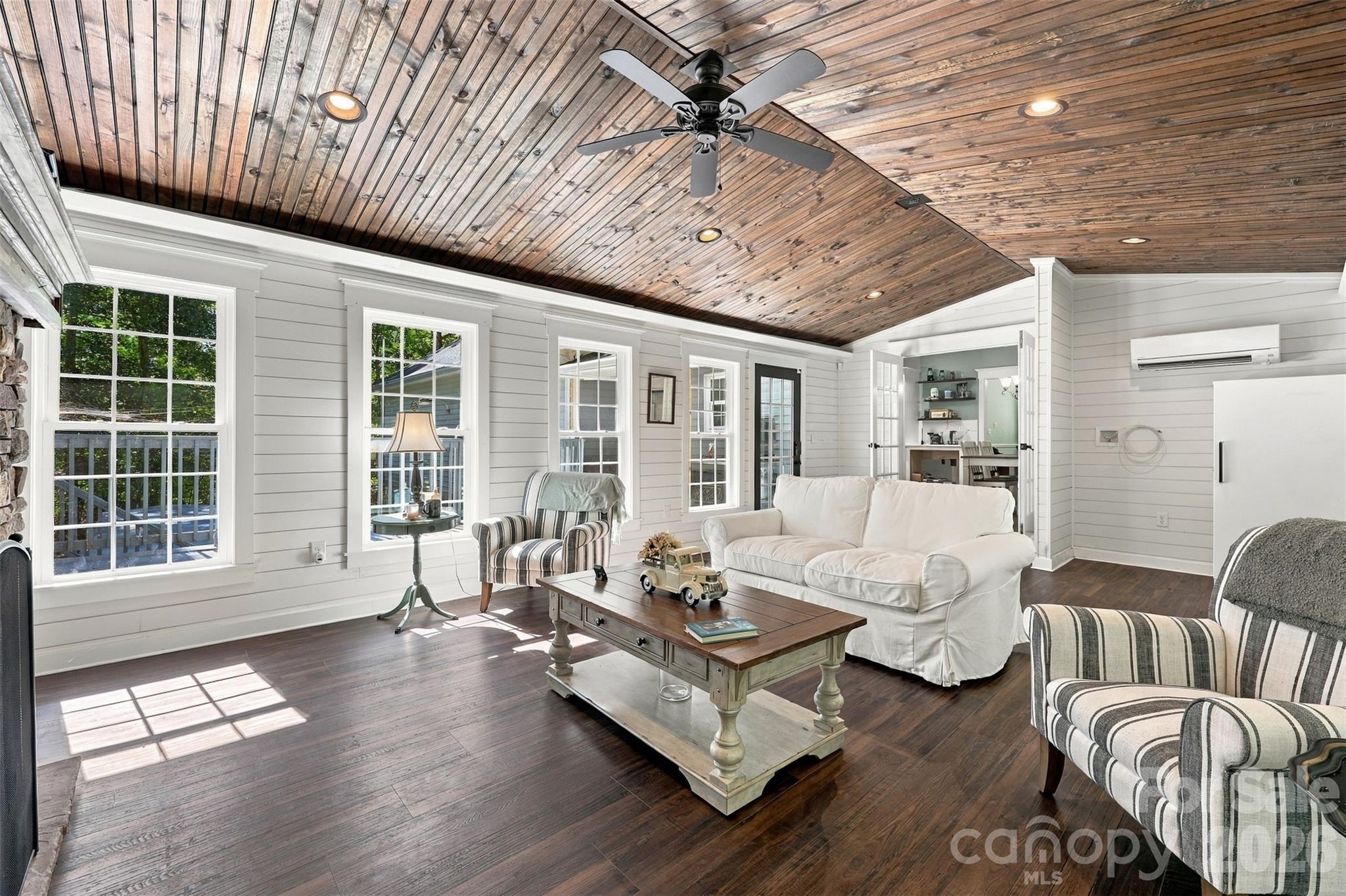 Single Family Residence at 6227 Winds Court, Clover, photo 20 of 48