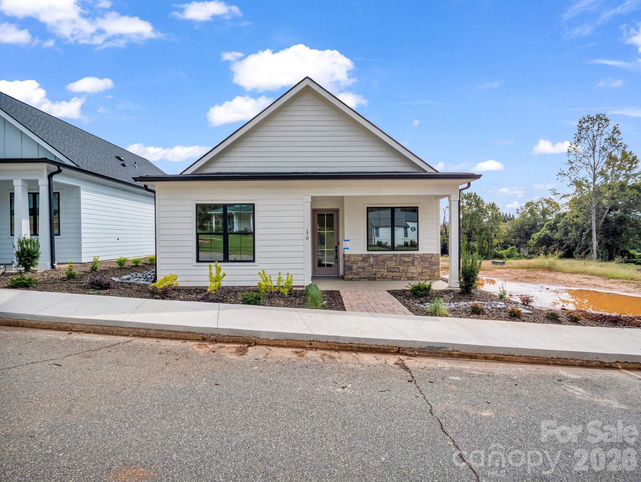 Single Family Residence at 170 N Mitchell Street, Rutherfordton, photo 2 of 29
