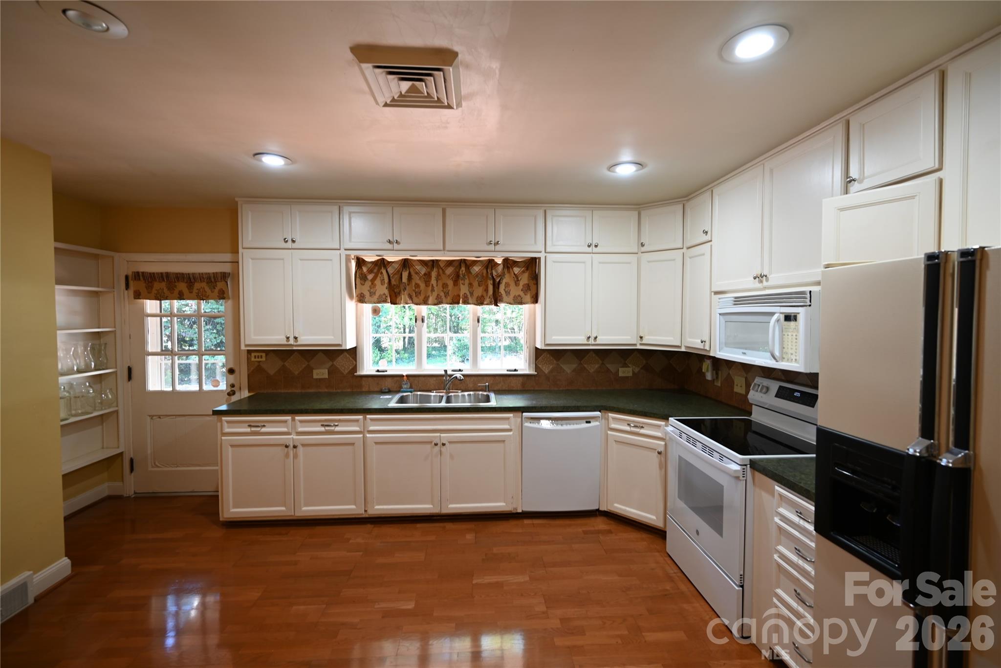 Single Family Residence at 1308 Laurel Street NE, Valdese, photo 4 of 46