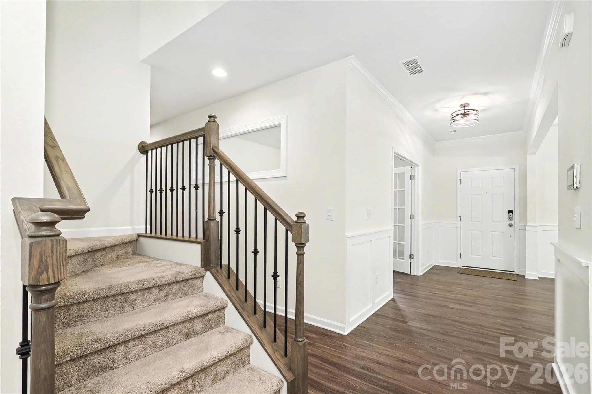Single Family Residence at 7420 Tullamore Glen Drive, Huntersville, photo 4 of 41