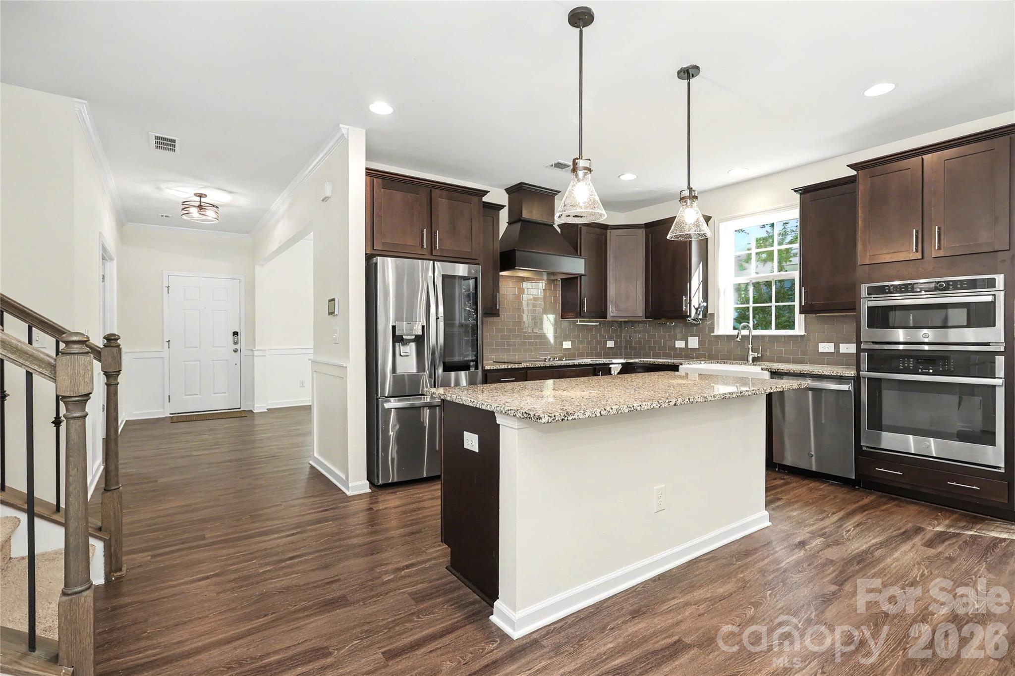 Single Family Residence at 7420 Tullamore Glen Drive, Huntersville, photo 10 of 41