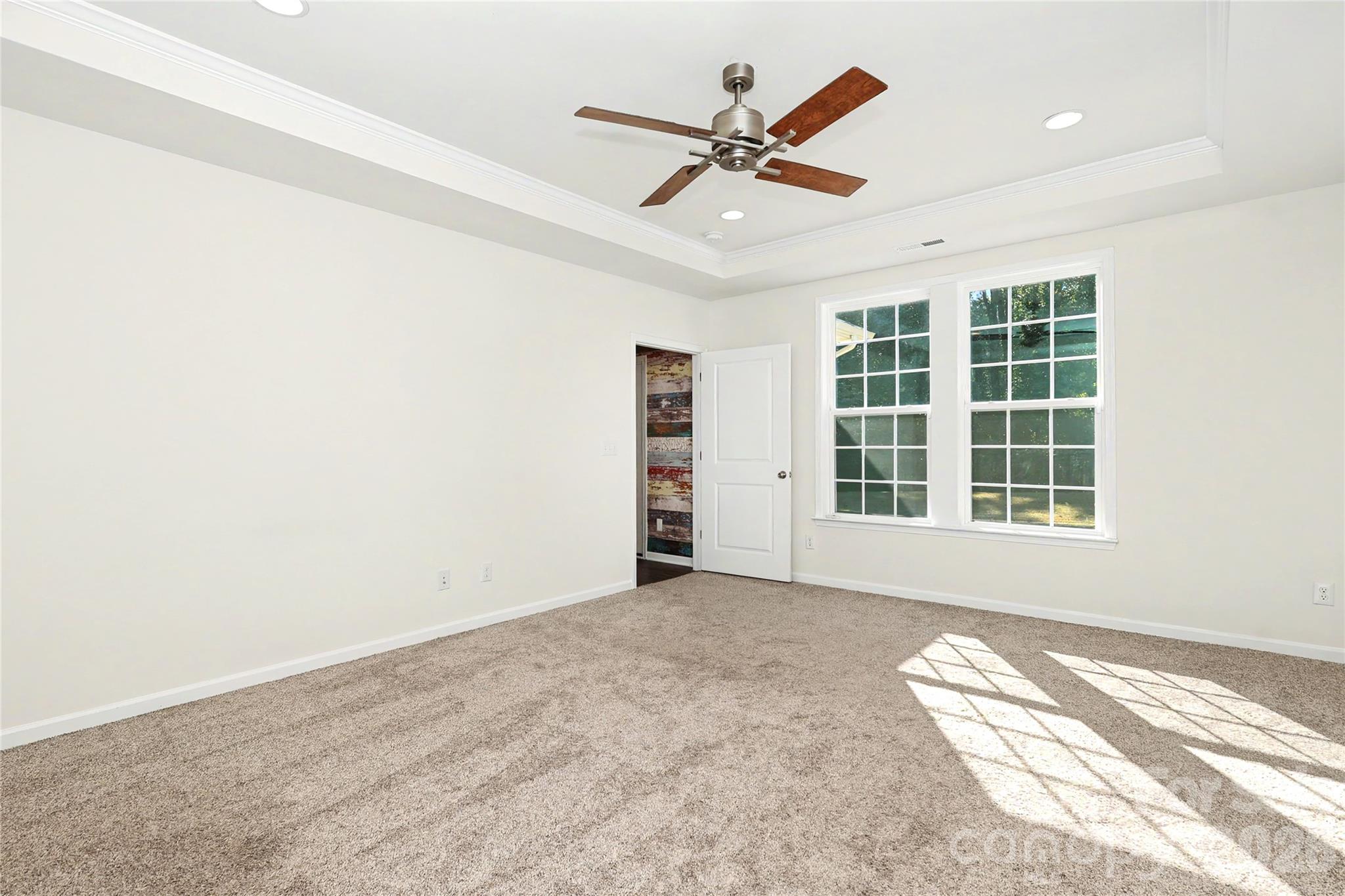 Single Family Residence at 7420 Tullamore Glen Drive, Huntersville, photo 19 of 41