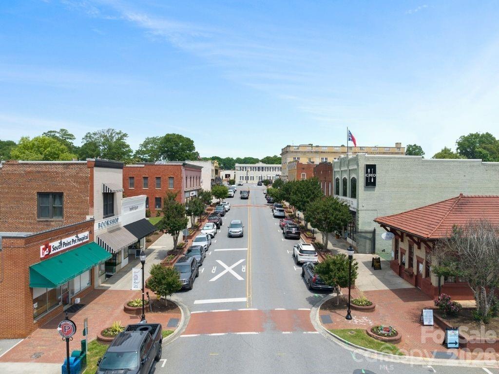 Downtown Belmont is Just a Short Drive Away With Loads of Shops and Restaurants to Explore. - 217 Halemarg Drive, Belmont