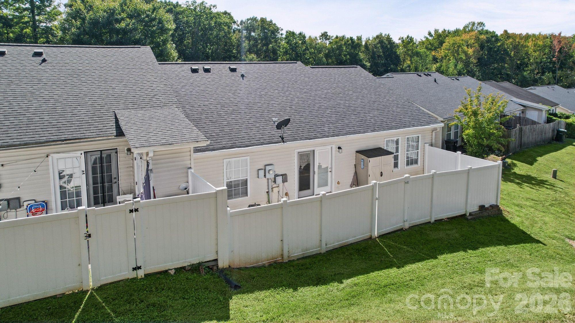Townhouse at 3099 Trimble Circle NW, Concord, photo 6 of 31