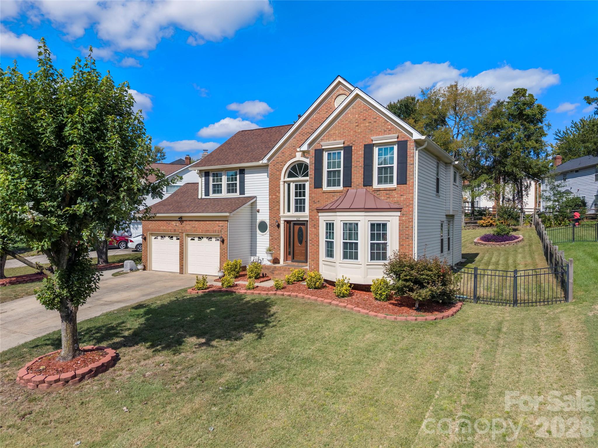 Single Family Residence at 421 Halliwell Street, Charlotte, photo 3 of 41