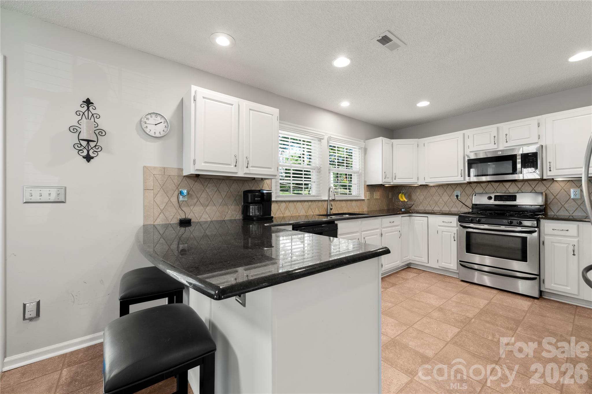 Single Family Residence at 421 Halliwell Street, Charlotte, photo 20 of 41