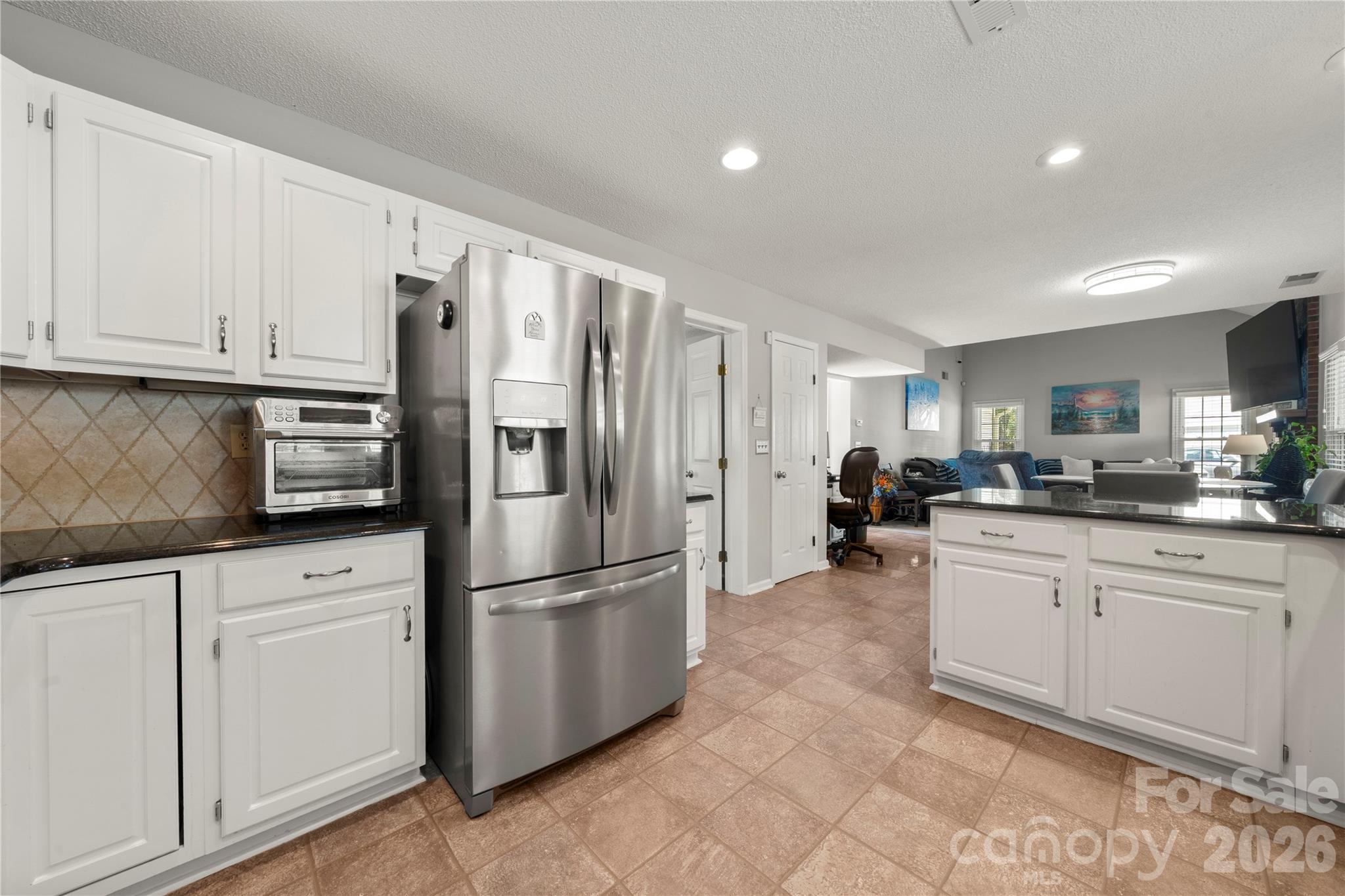 Single Family Residence at 421 Halliwell Street, Charlotte, photo 23 of 41