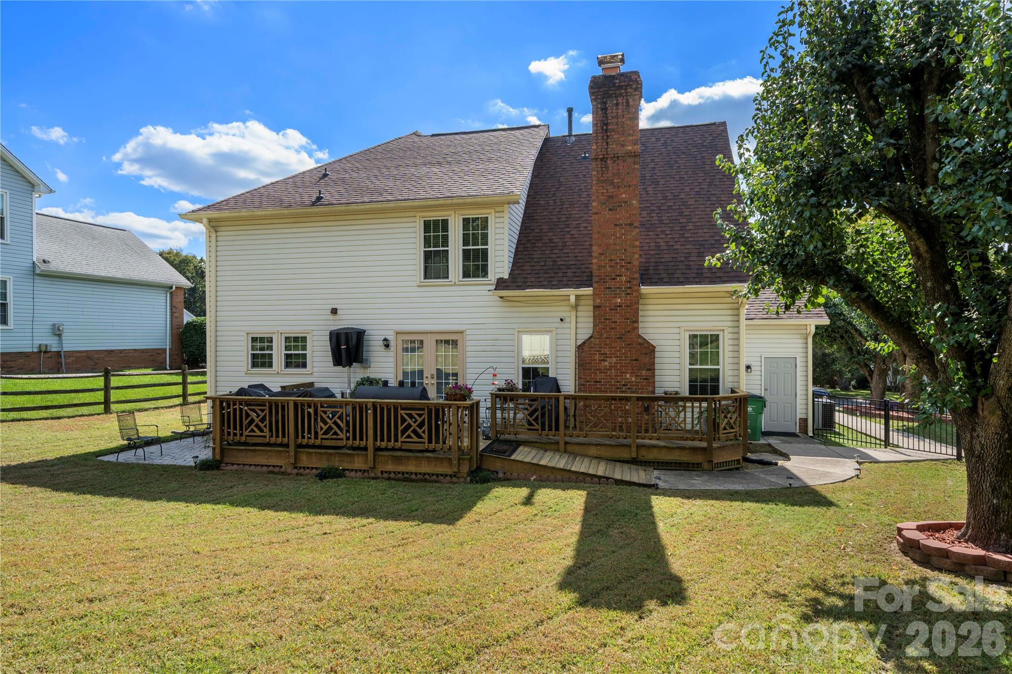 Single Family Residence at 421 Halliwell Street, Charlotte, photo 38 of 41