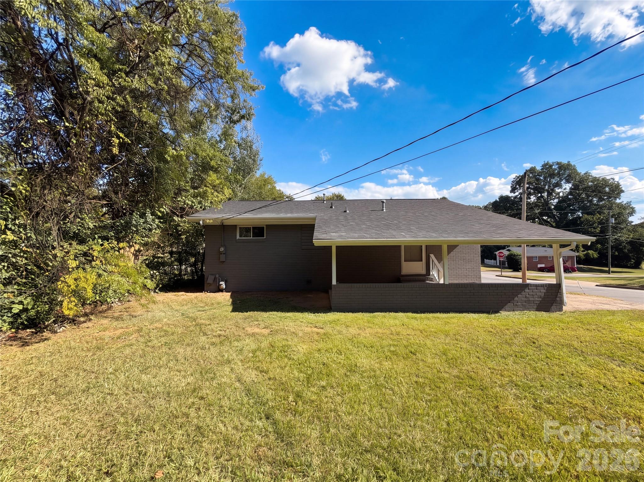 Single Family Residence at 264 Crowell Drive SW, Concord, photo 5 of 23