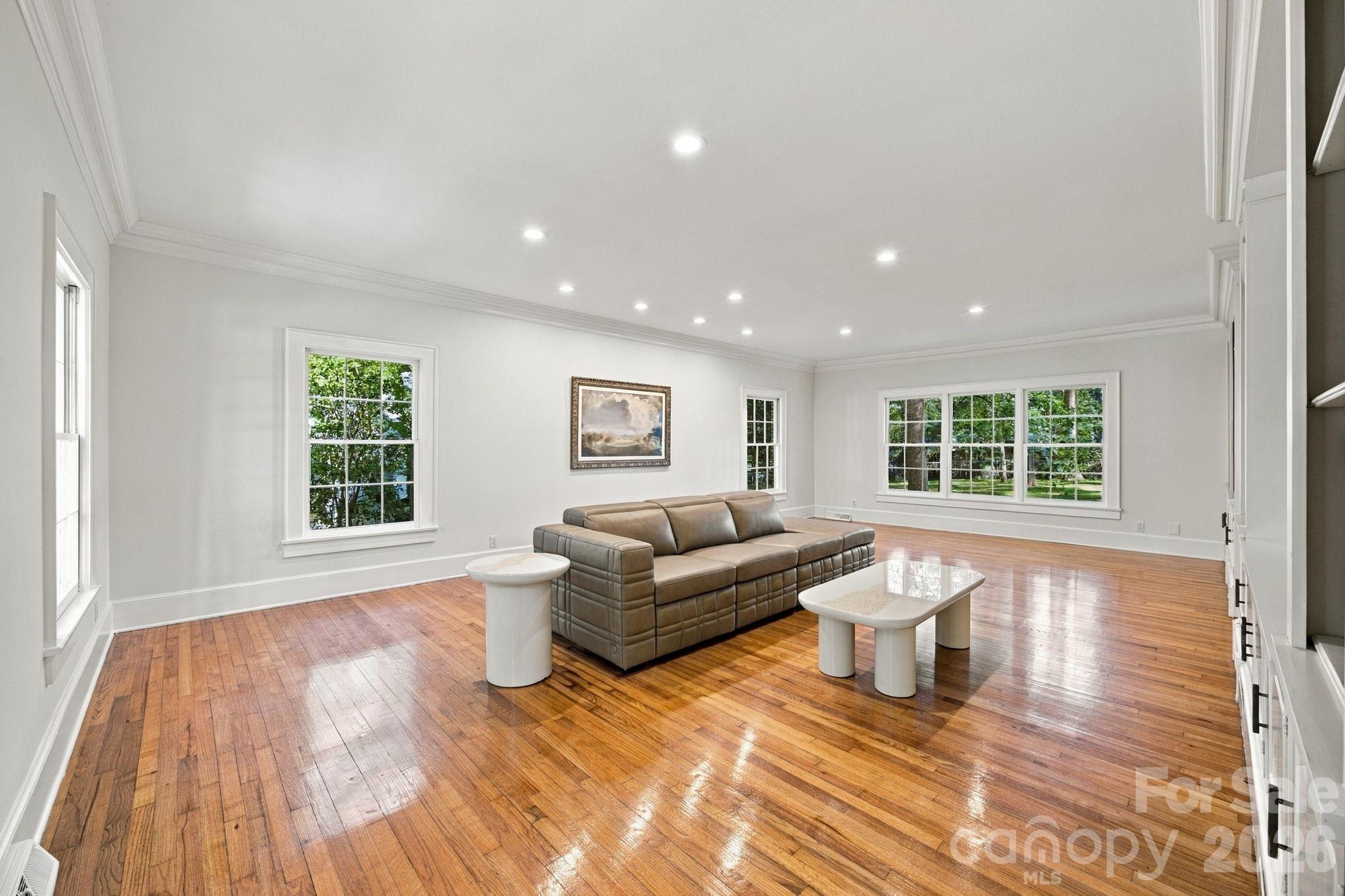 Single Family Residence at 321 Camelot Drive, Salisbury, photo 17 of 45