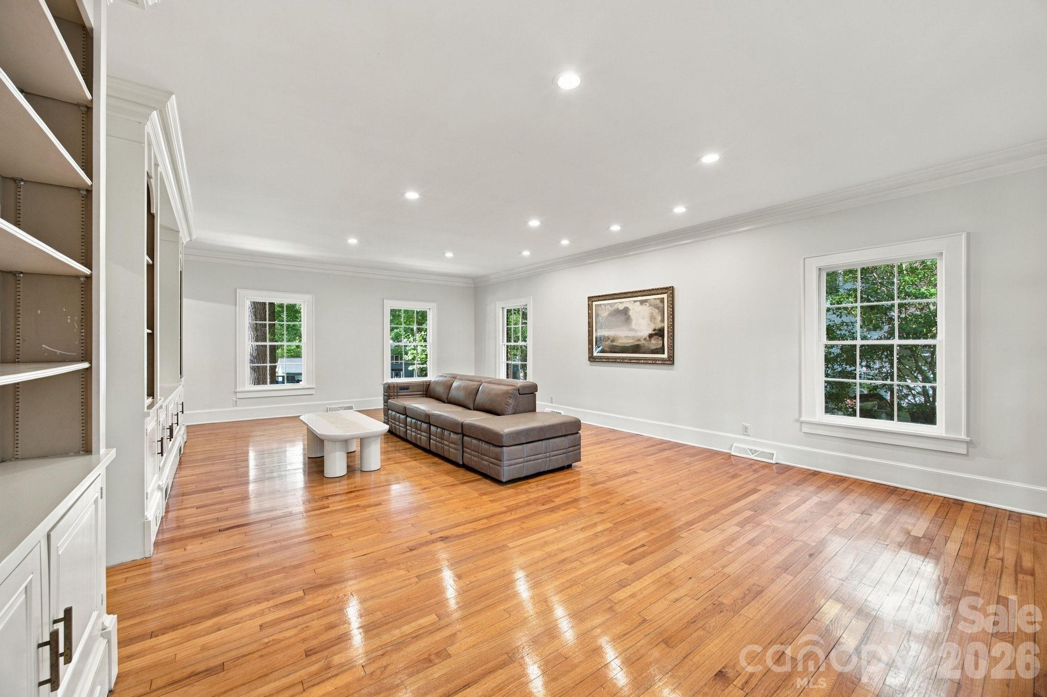 Single Family Residence at 321 Camelot Drive, Salisbury, photo 20 of 45