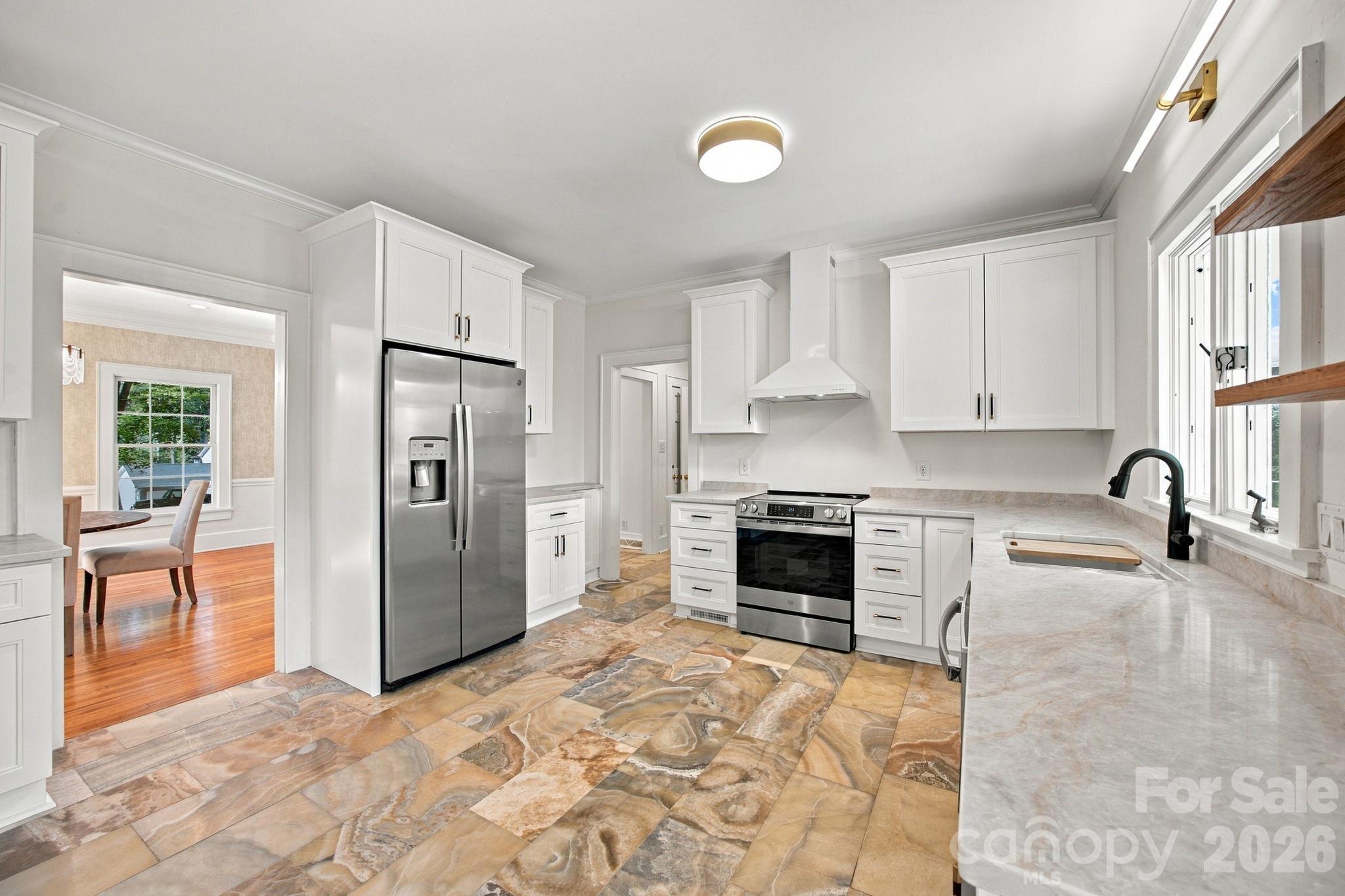 Single Family Residence at 321 Camelot Drive, Salisbury, photo 23 of 45