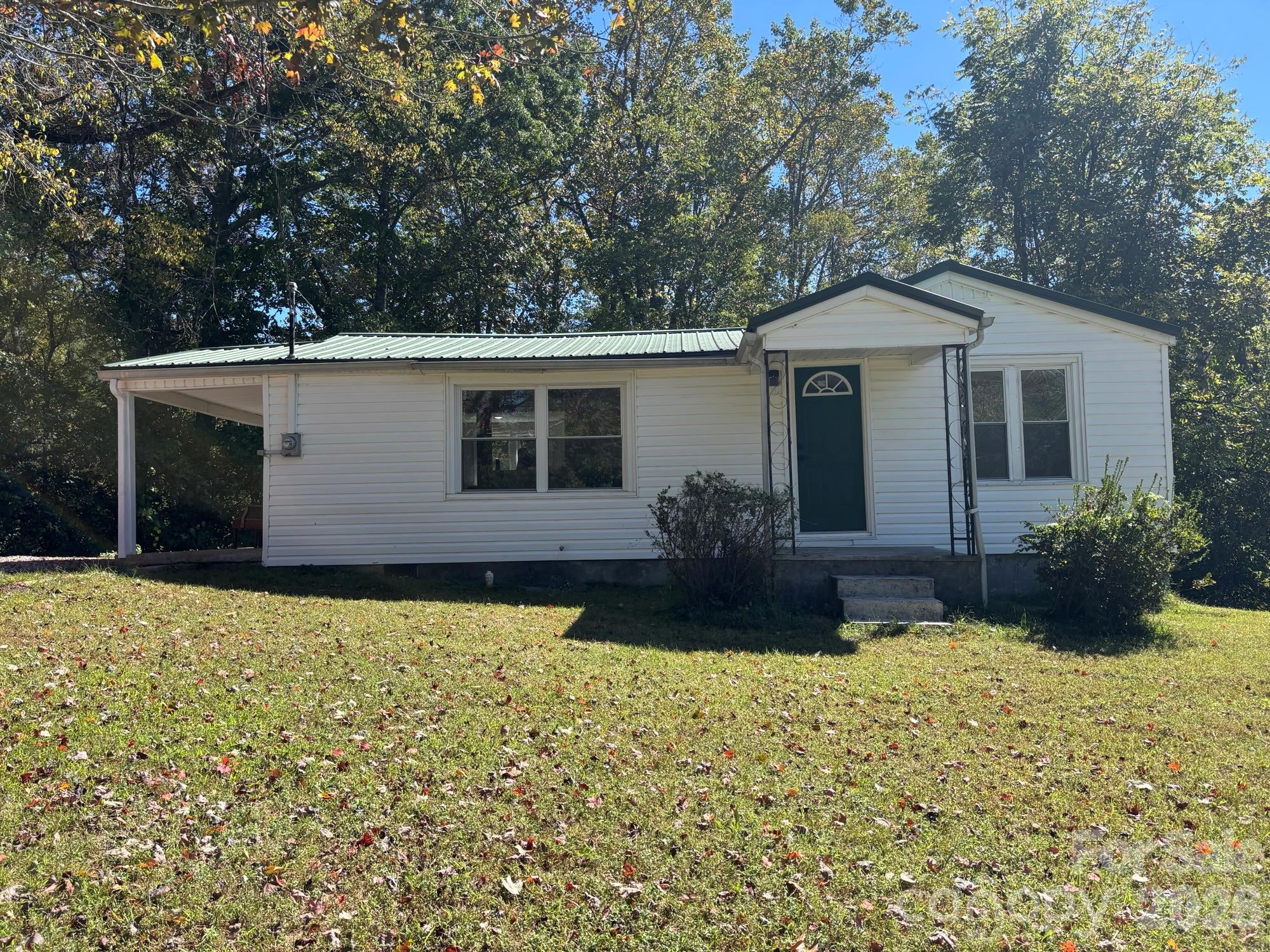 162 Phillips Lane