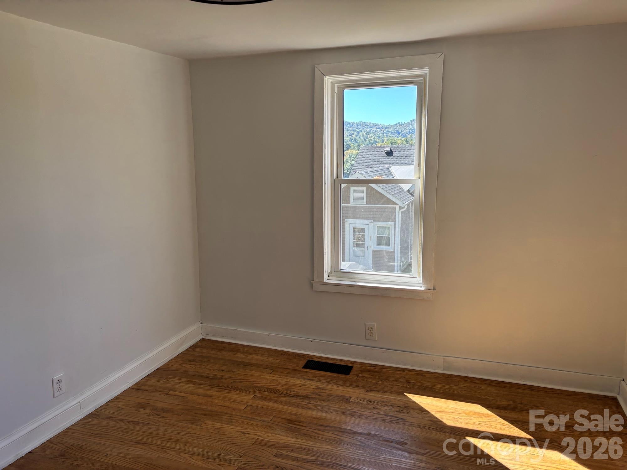 Single Family Residence at 162 Phillips Lane, Spruce Pine, photo 11 of 17