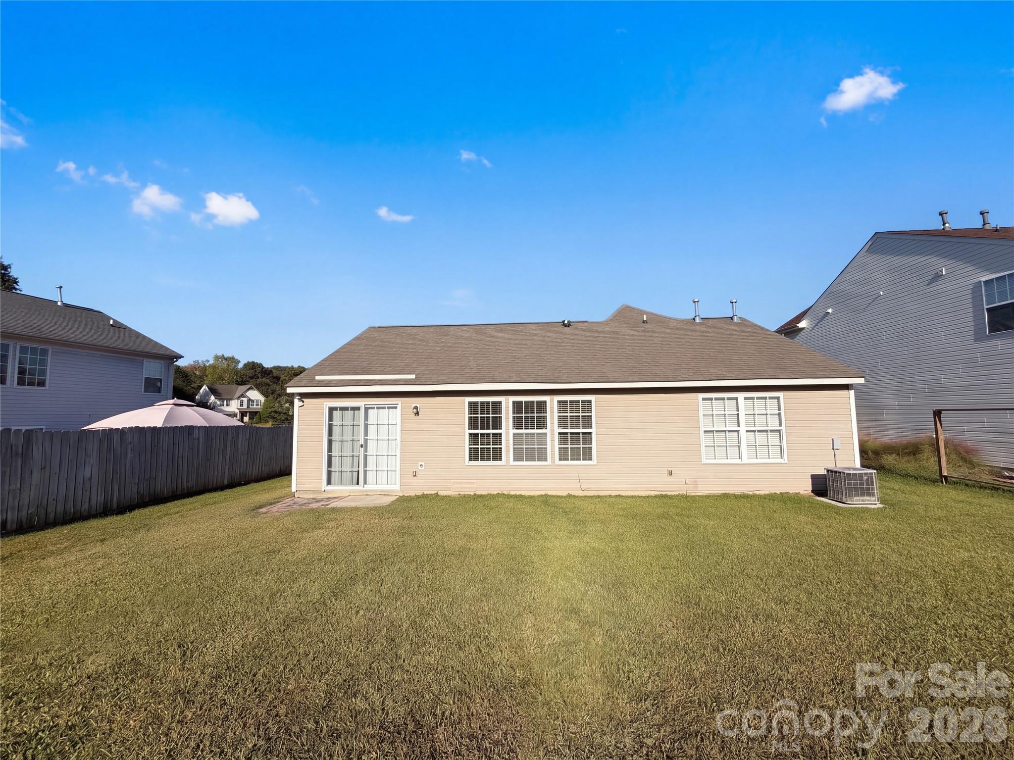 Single Family Residence at 223 Gumtree Drive, Kannapolis, photo 5 of 16