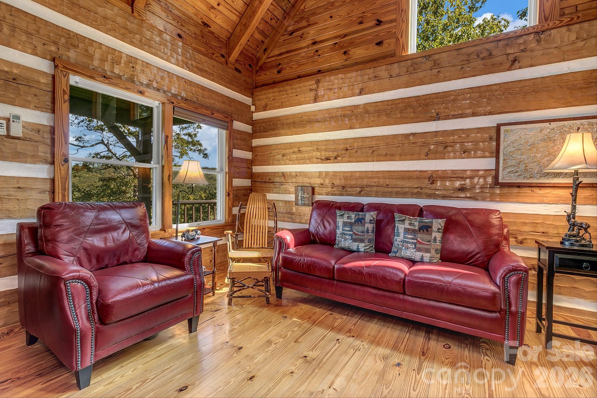 Single Family Residence at 169 Laurel Creek Drive, Hendersonville, photo 12 of 48