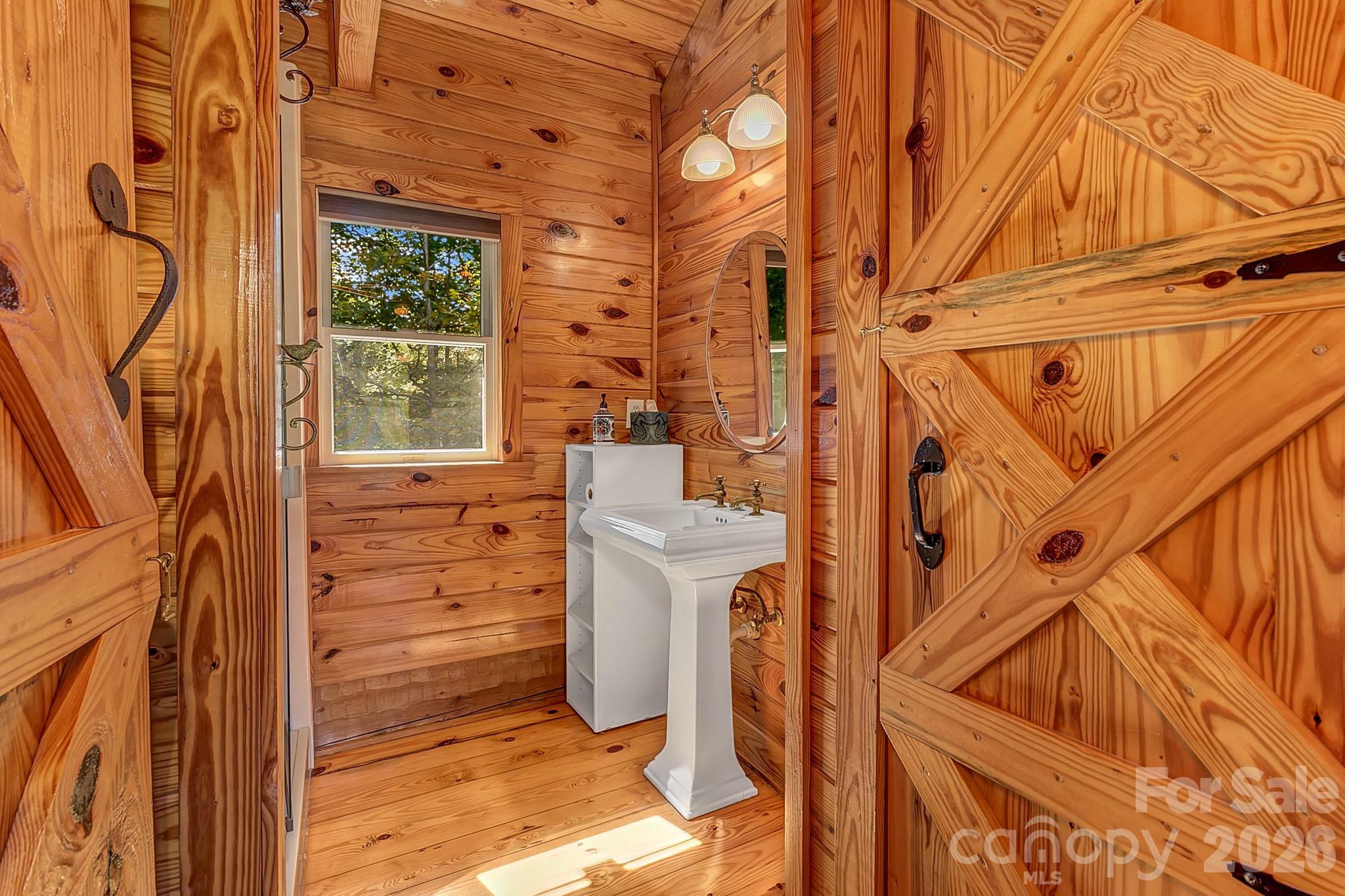 Single Family Residence at 169 Laurel Creek Drive, Hendersonville, photo 38 of 48