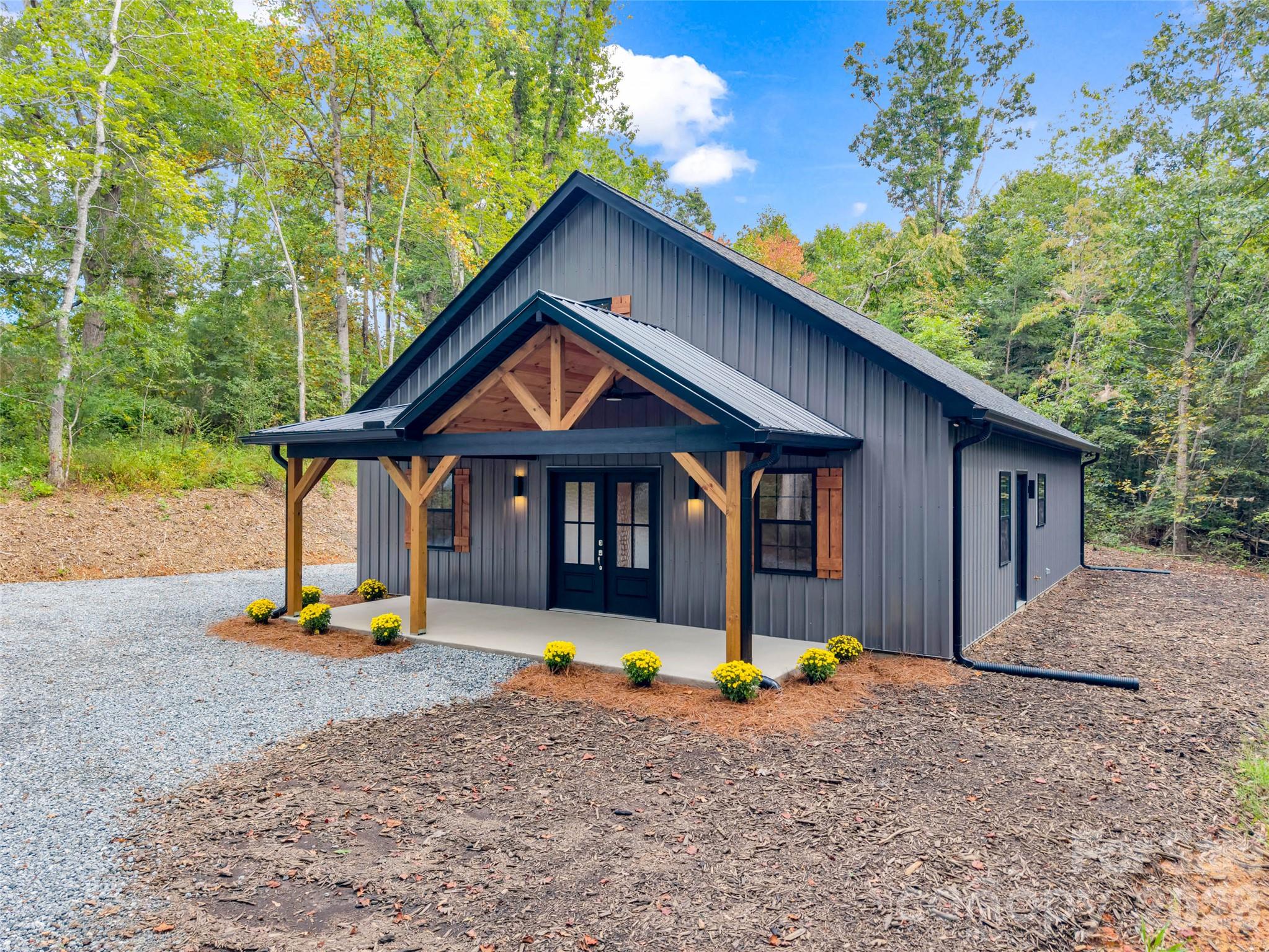 Single Family Residence at 2718 Cove Road, Rutherfordton, photo 6 of 32