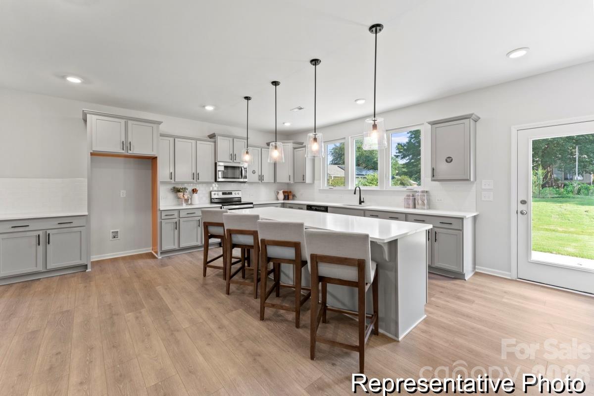 Single Family Residence at 4799 Monterrico Drive, Lancaster, photo 3 of 22