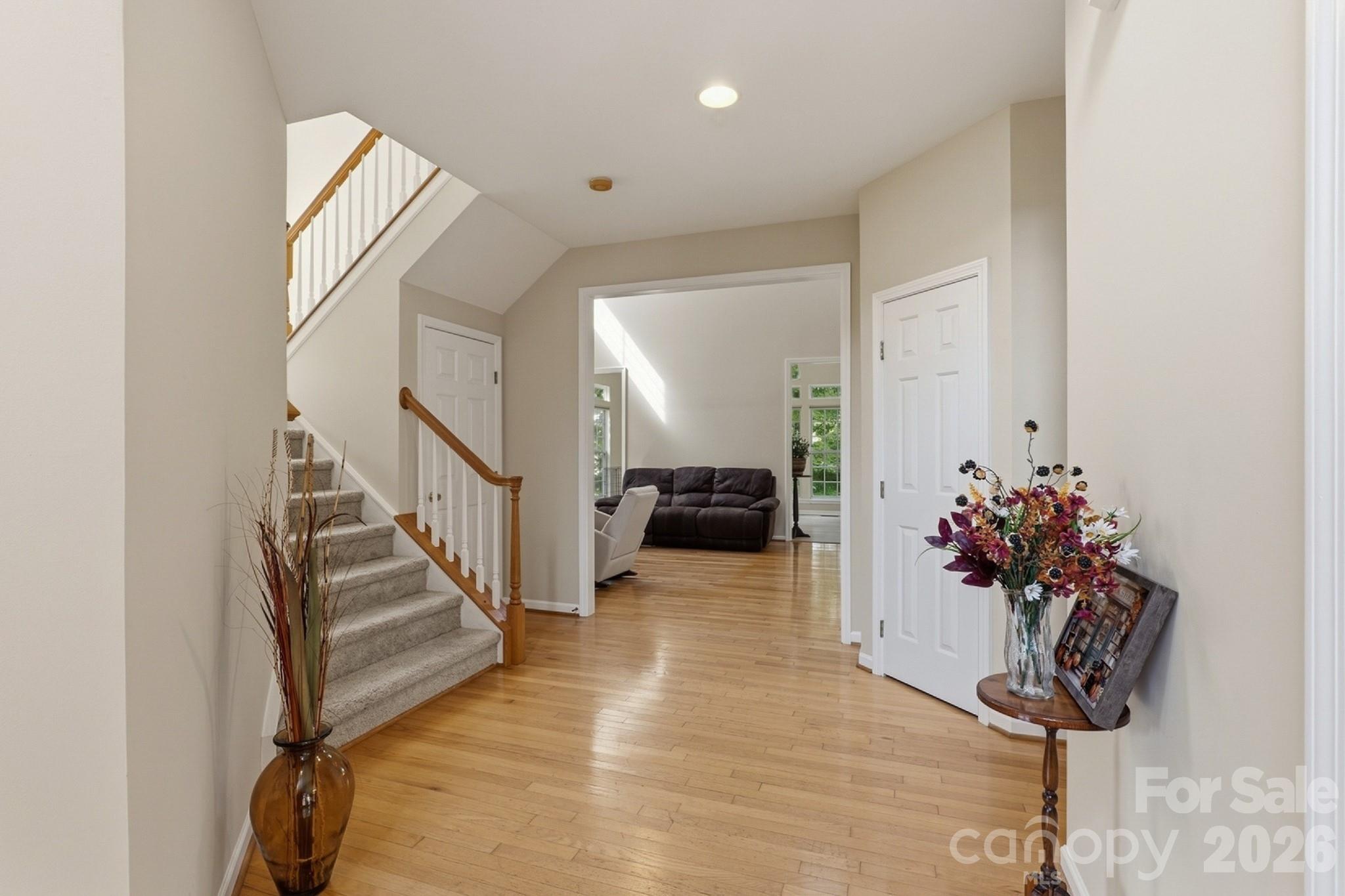 Single Family Residence at 124 Doby Creek Court, Fort Mill, photo 8 of 47