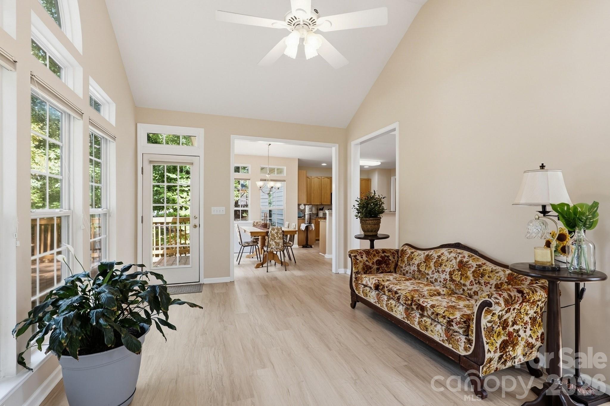 Single Family Residence at 124 Doby Creek Court, Fort Mill, photo 16 of 47