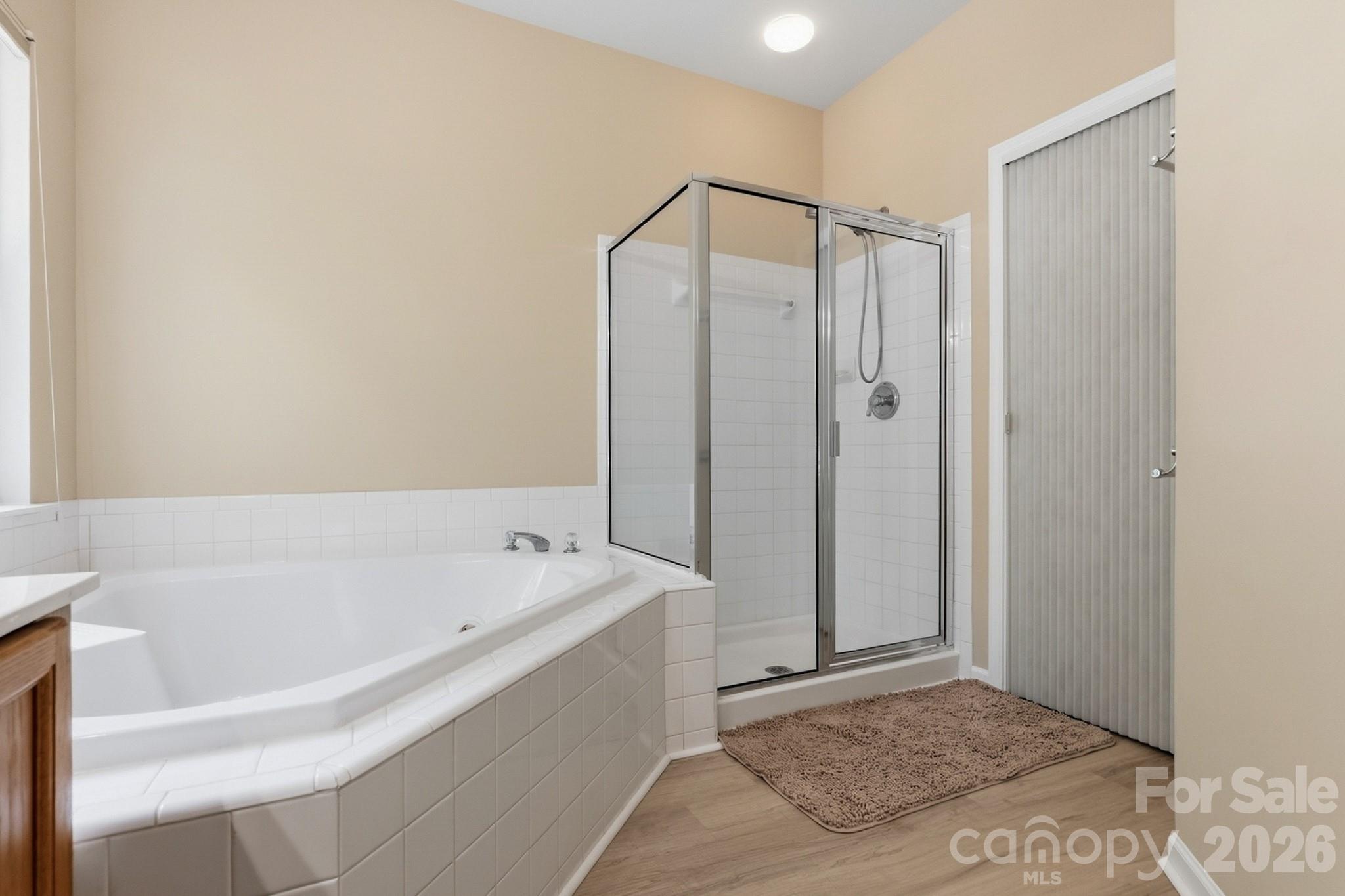 Single Family Residence at 124 Doby Creek Court, Fort Mill, photo 25 of 47