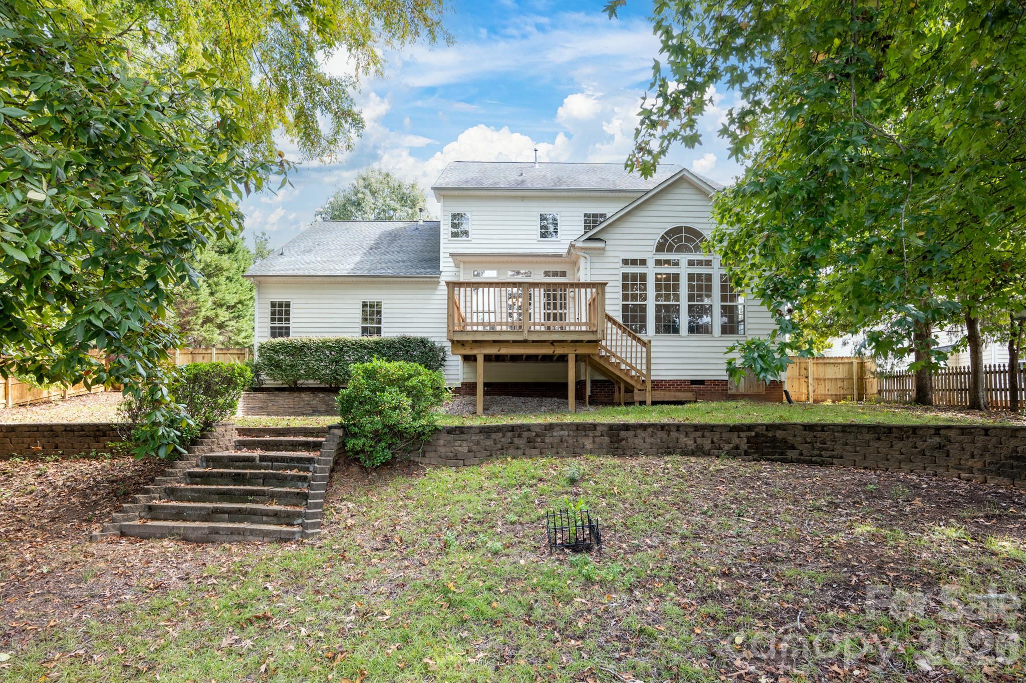 Single Family Residence at 124 Doby Creek Court, Fort Mill, photo 39 of 47
