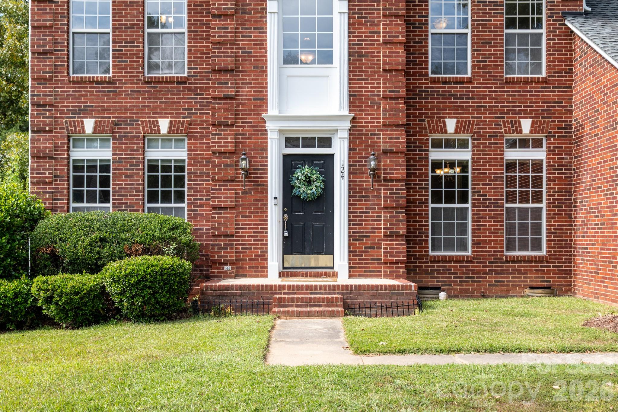 Single Family Residence at 124 Doby Creek Court, Fort Mill, photo 45 of 47
