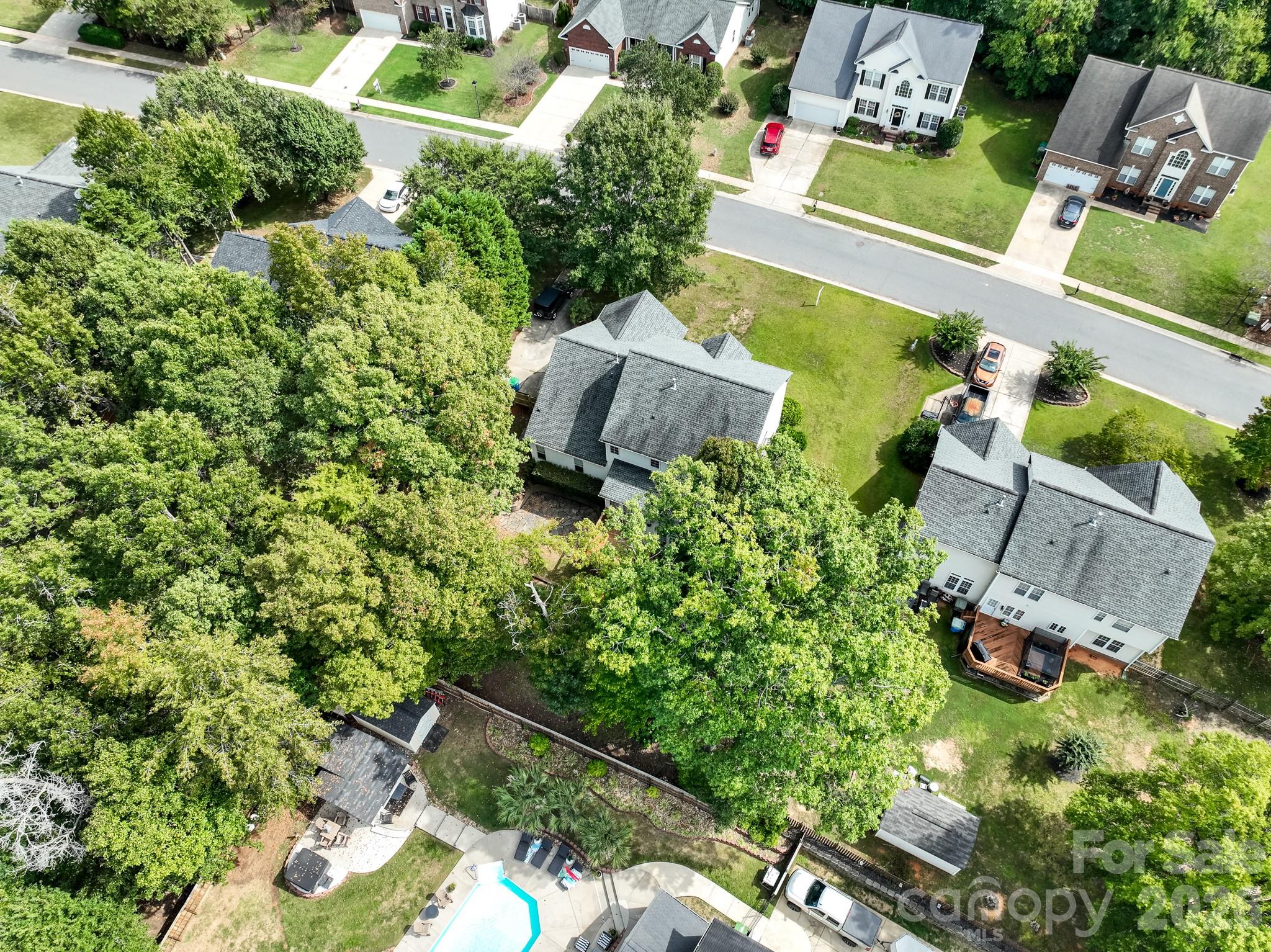 Single Family Residence at 124 Doby Creek Court, Fort Mill, photo 46 of 47