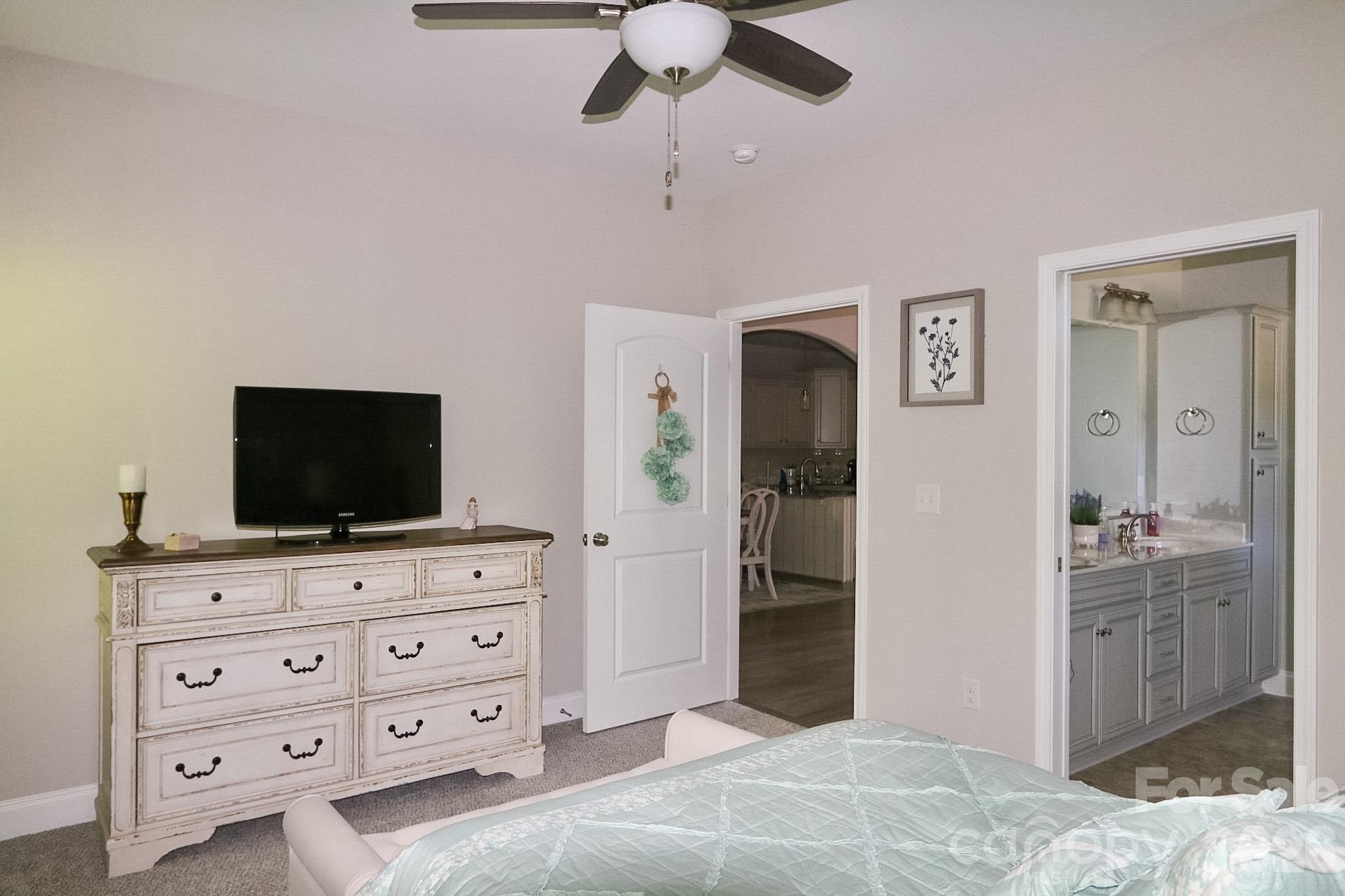 Townhouse at 101 Parkview Drive, Yadkinville, photo 21 of 35