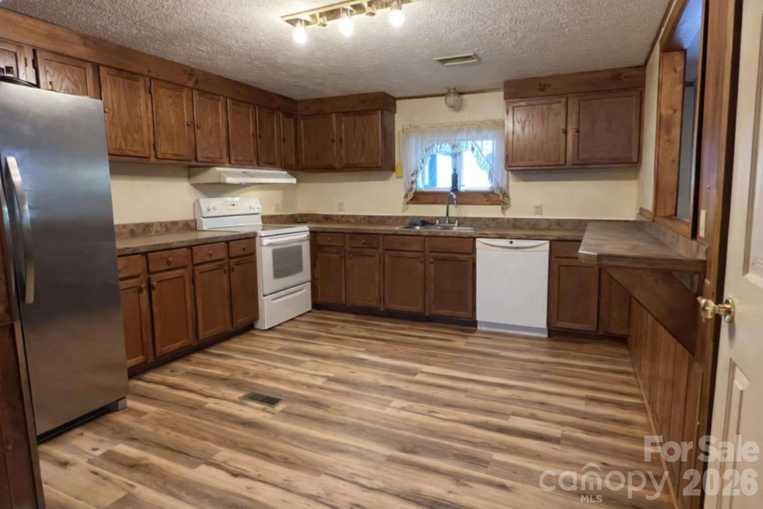 Single Family Residence at 163 Barkley Drive, Mooresboro, photo 12 of 35