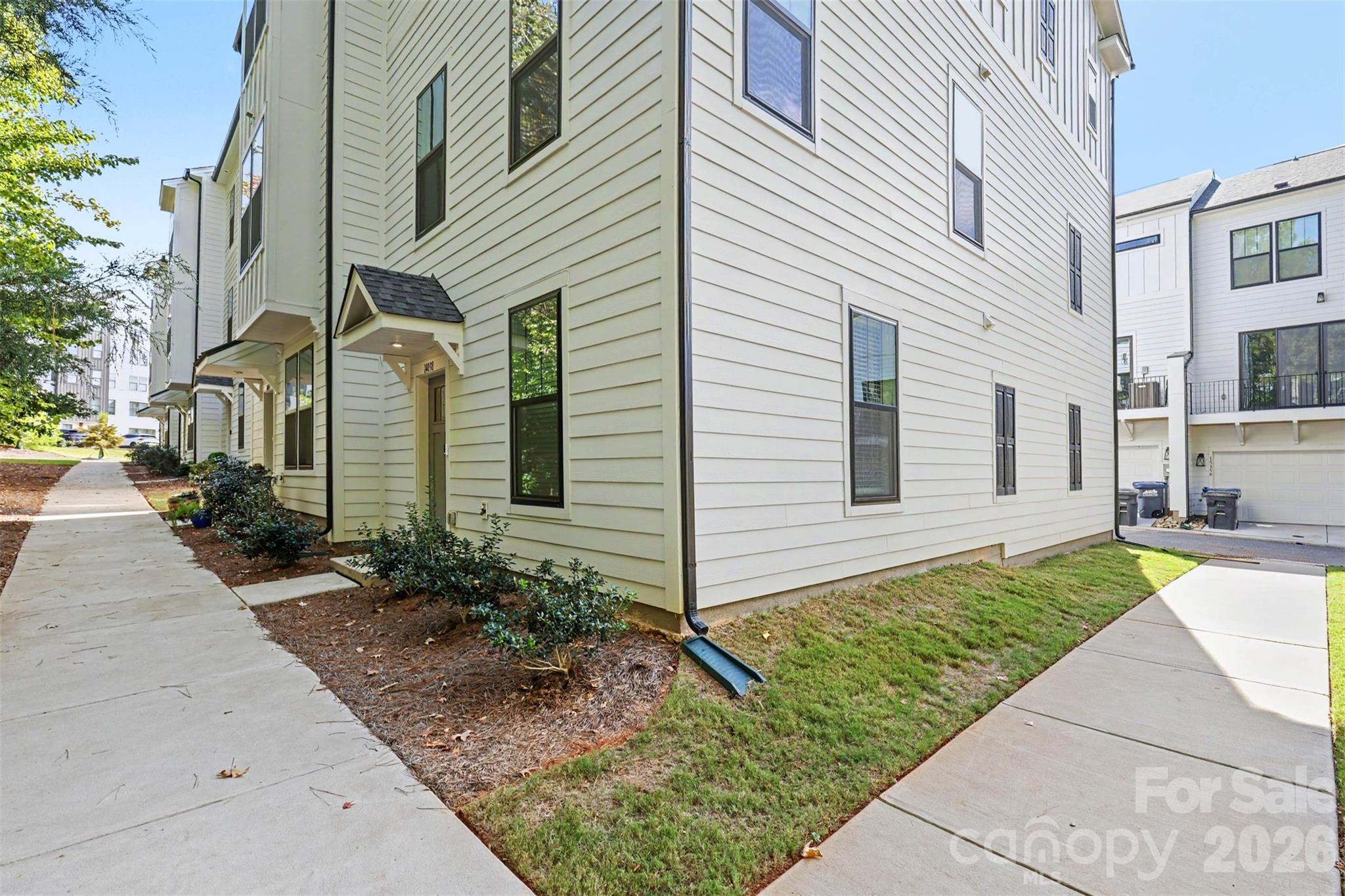 Townhouse at 14038 Felix Lane, Charlotte, photo 30 of 33