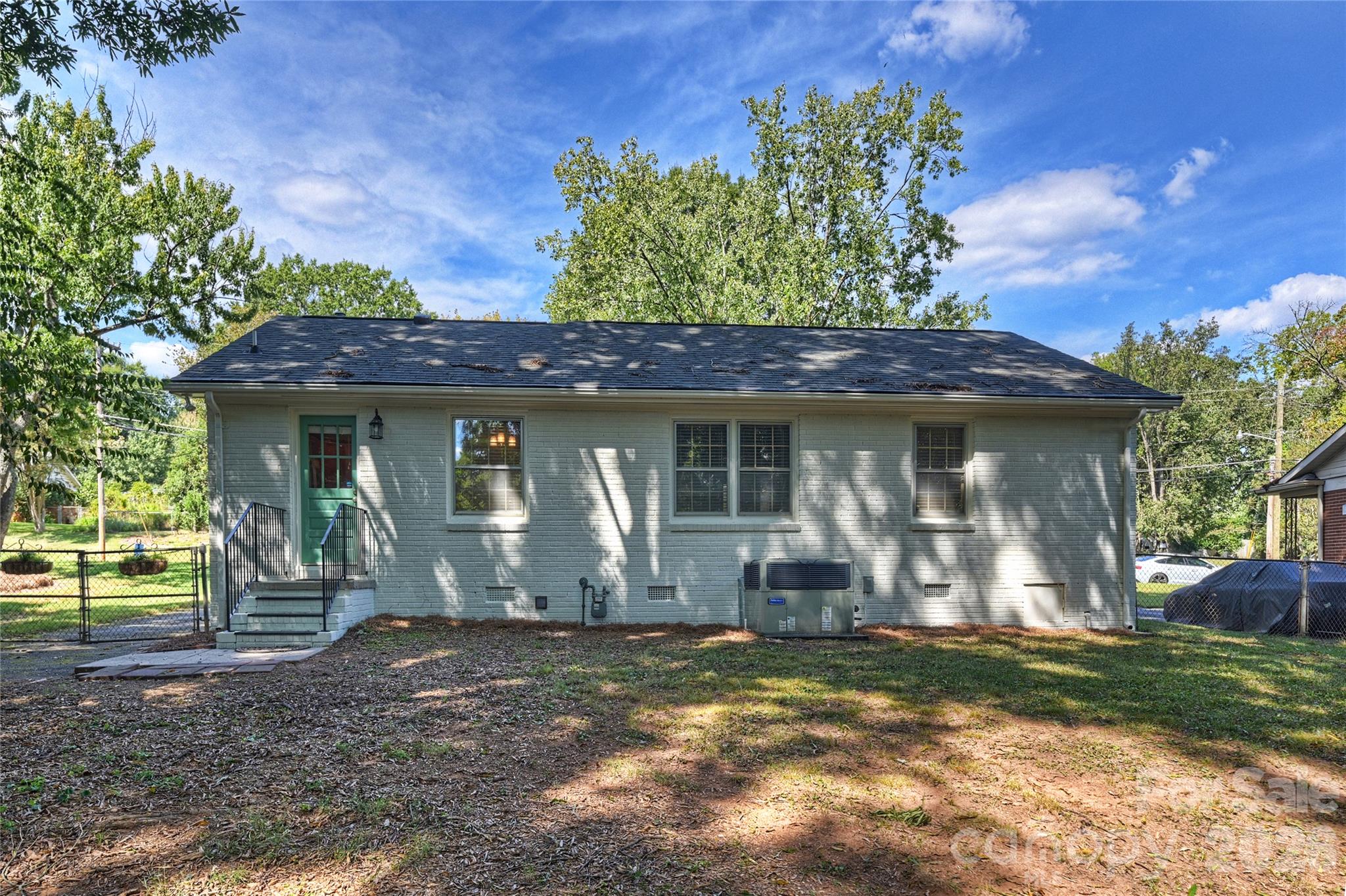 Single Family Residence at 1344 Edgewater Drive, Charlotte, photo 17 of 19