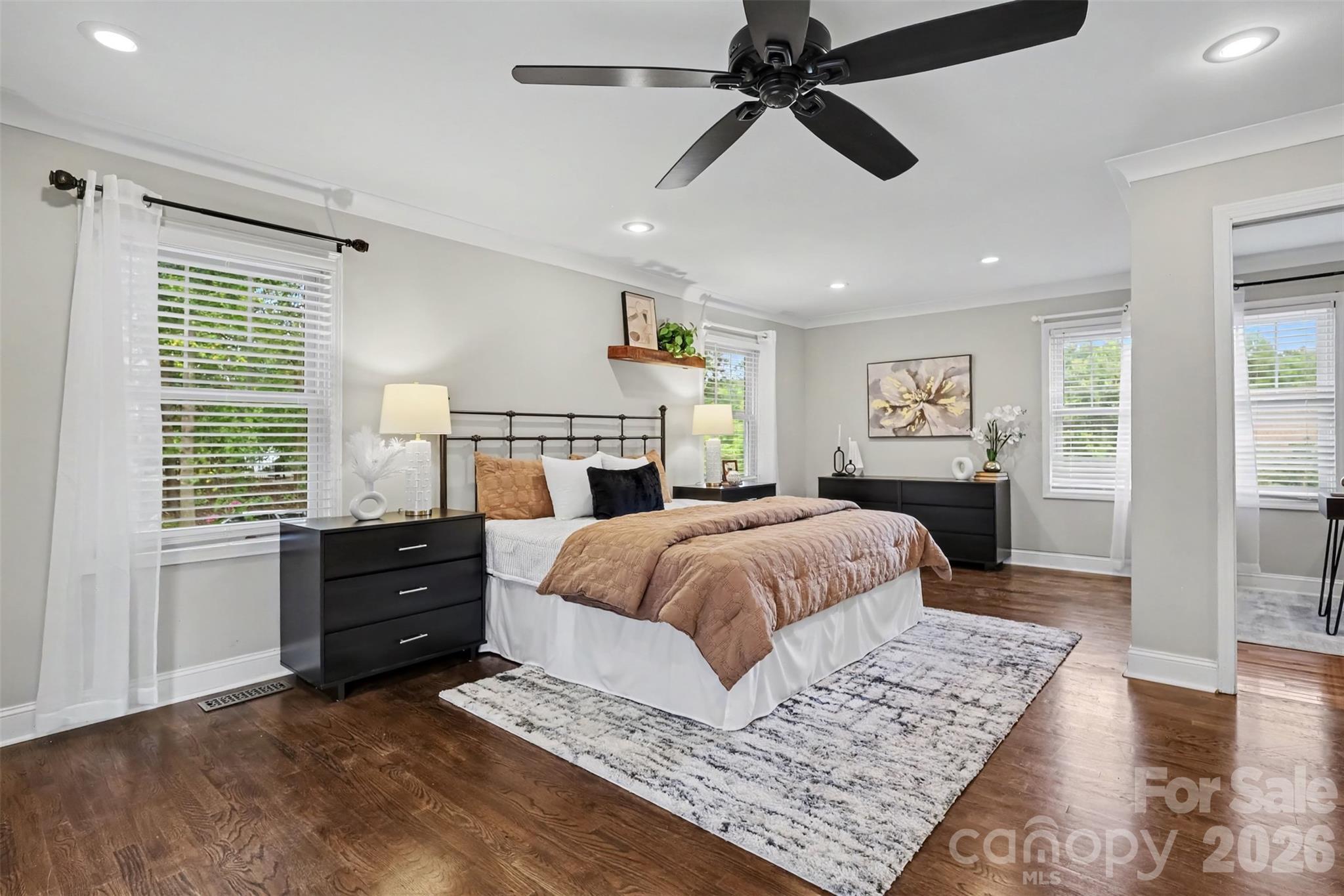 first primary bedroom - 21334 Sandy Cove Road, Cornelius