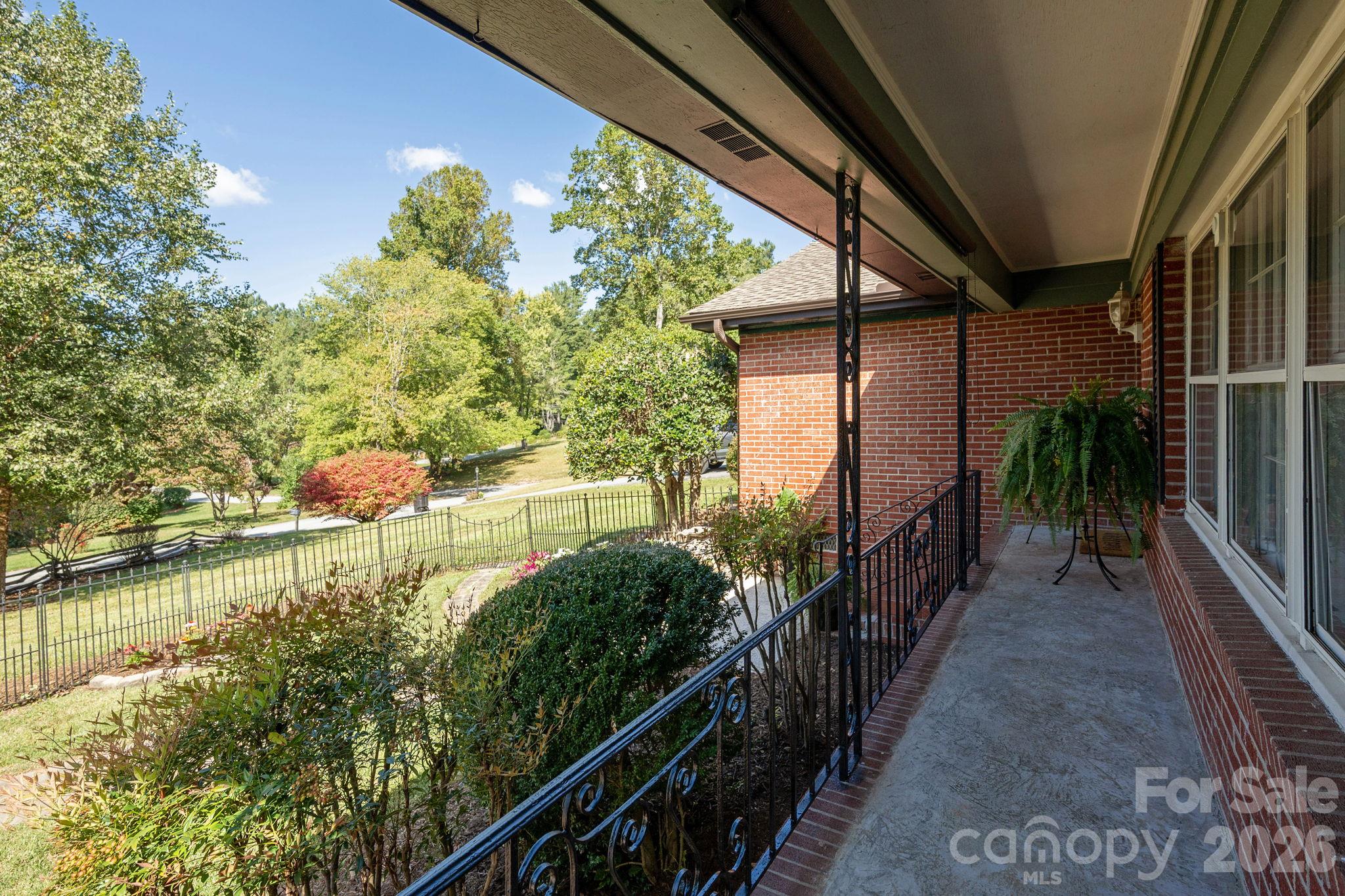 Enjoy hanging out on the front porch and watching the world go by! - 224 Lyndale Road, Hendersonville