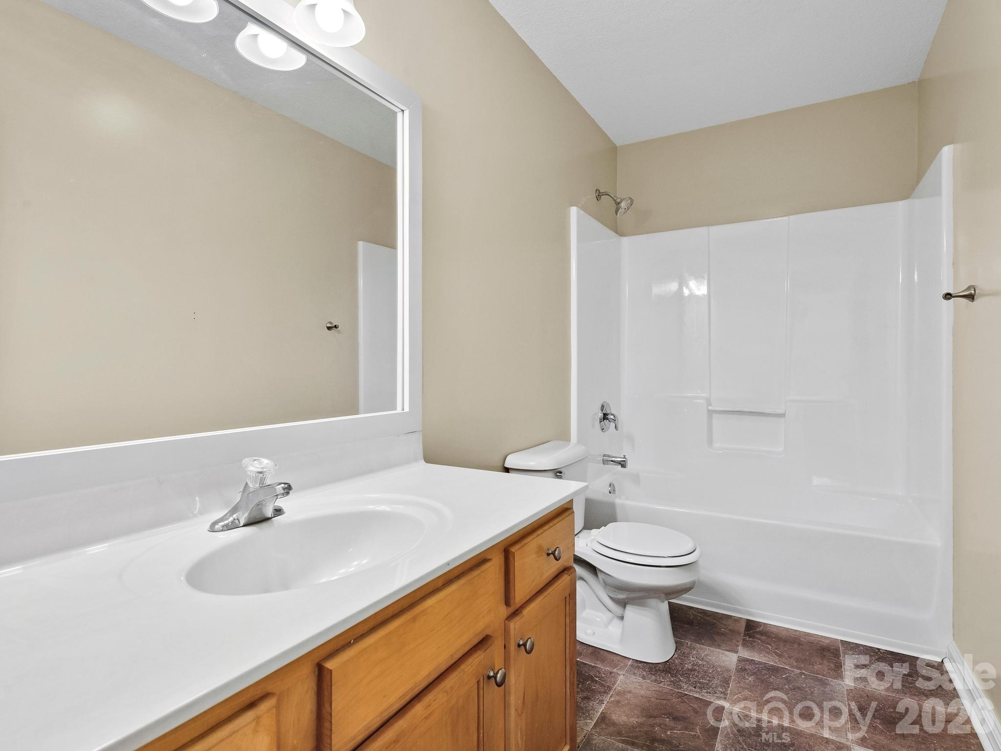 Guest bathroom - 81 Crayton Road, Asheville