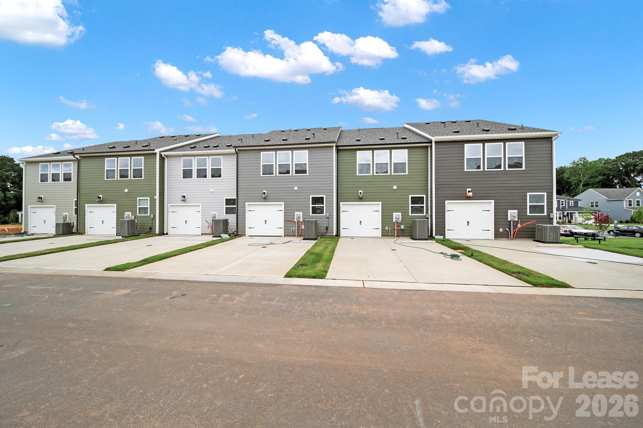 Townhouse at 1532 Cedar Tree Drive, Belmont, photo 3 of 25