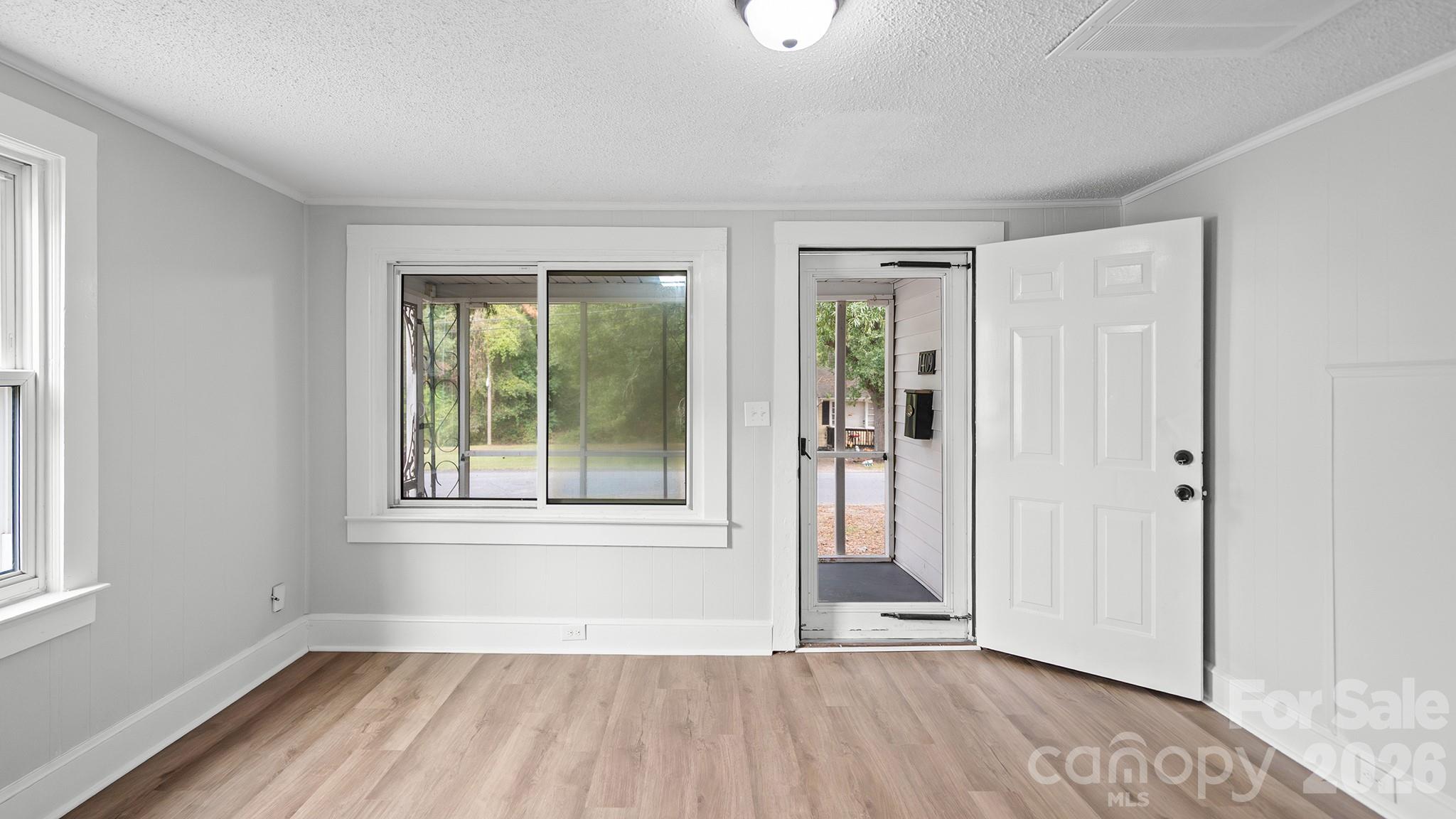Single Family Residence at 1409 Essex Street, Gastonia, photo 12 of 29