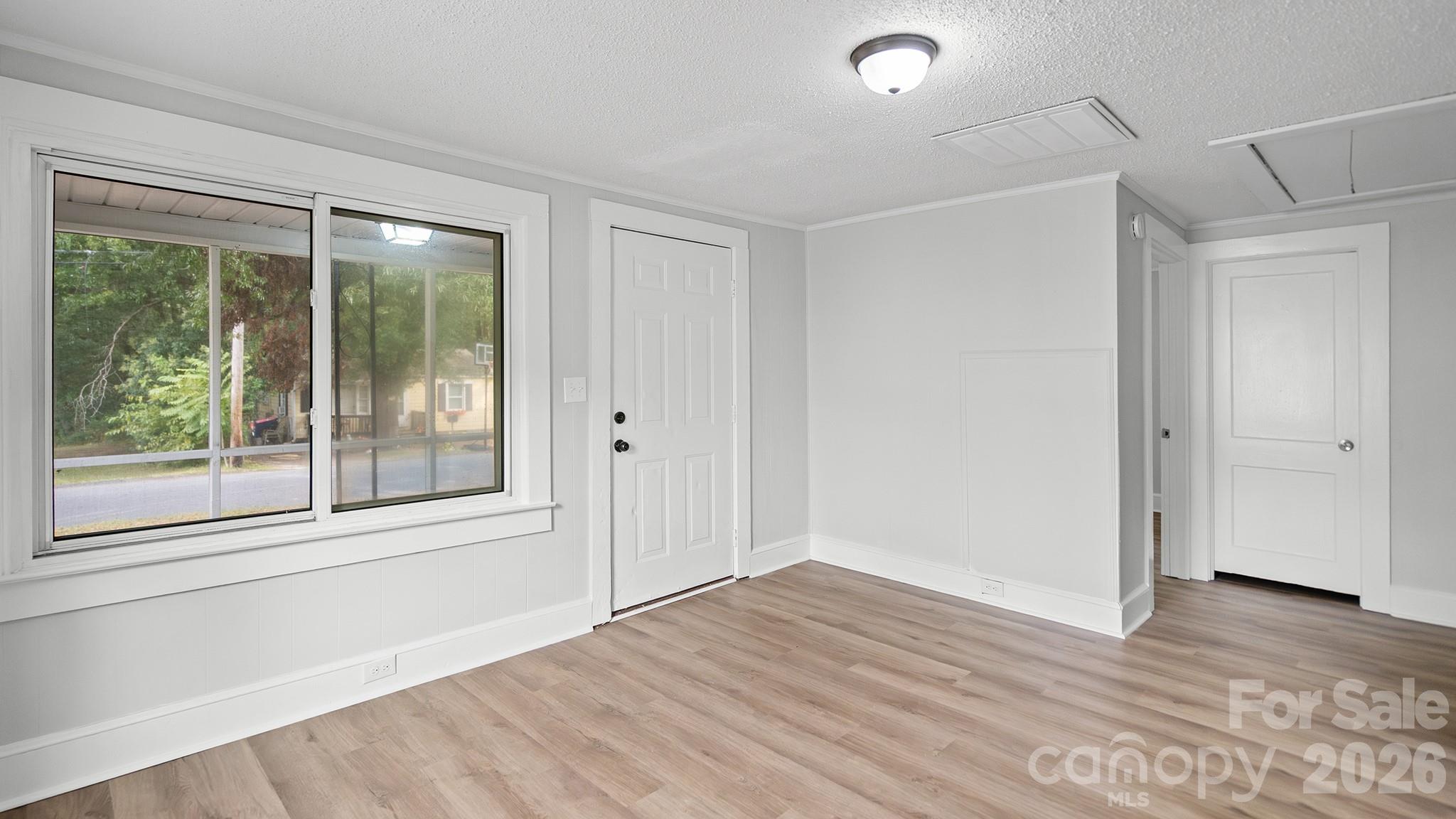 Single Family Residence at 1409 Essex Street, Gastonia, photo 14 of 29