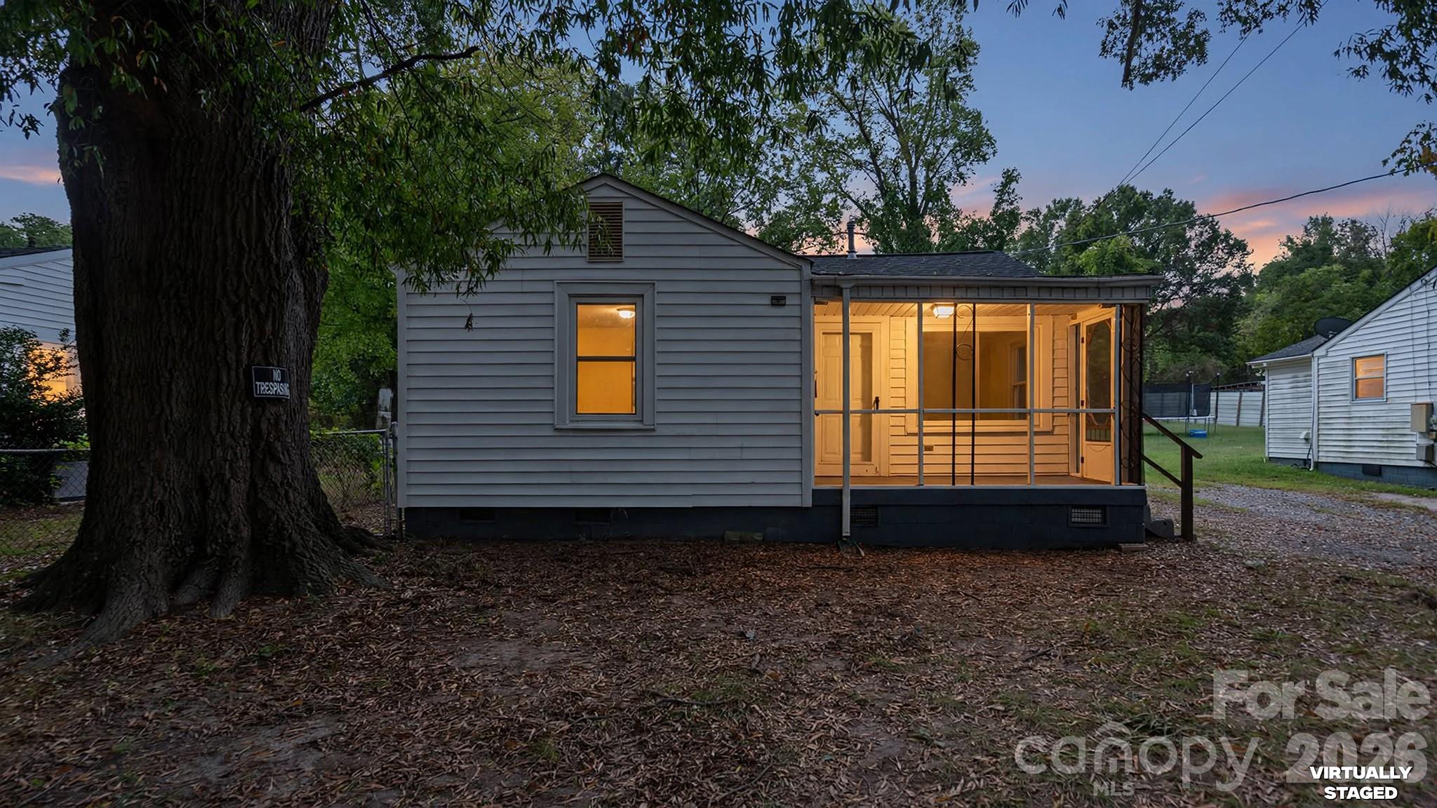 Single Family Residence at 1409 Essex Street, Gastonia, photo 20 of 29