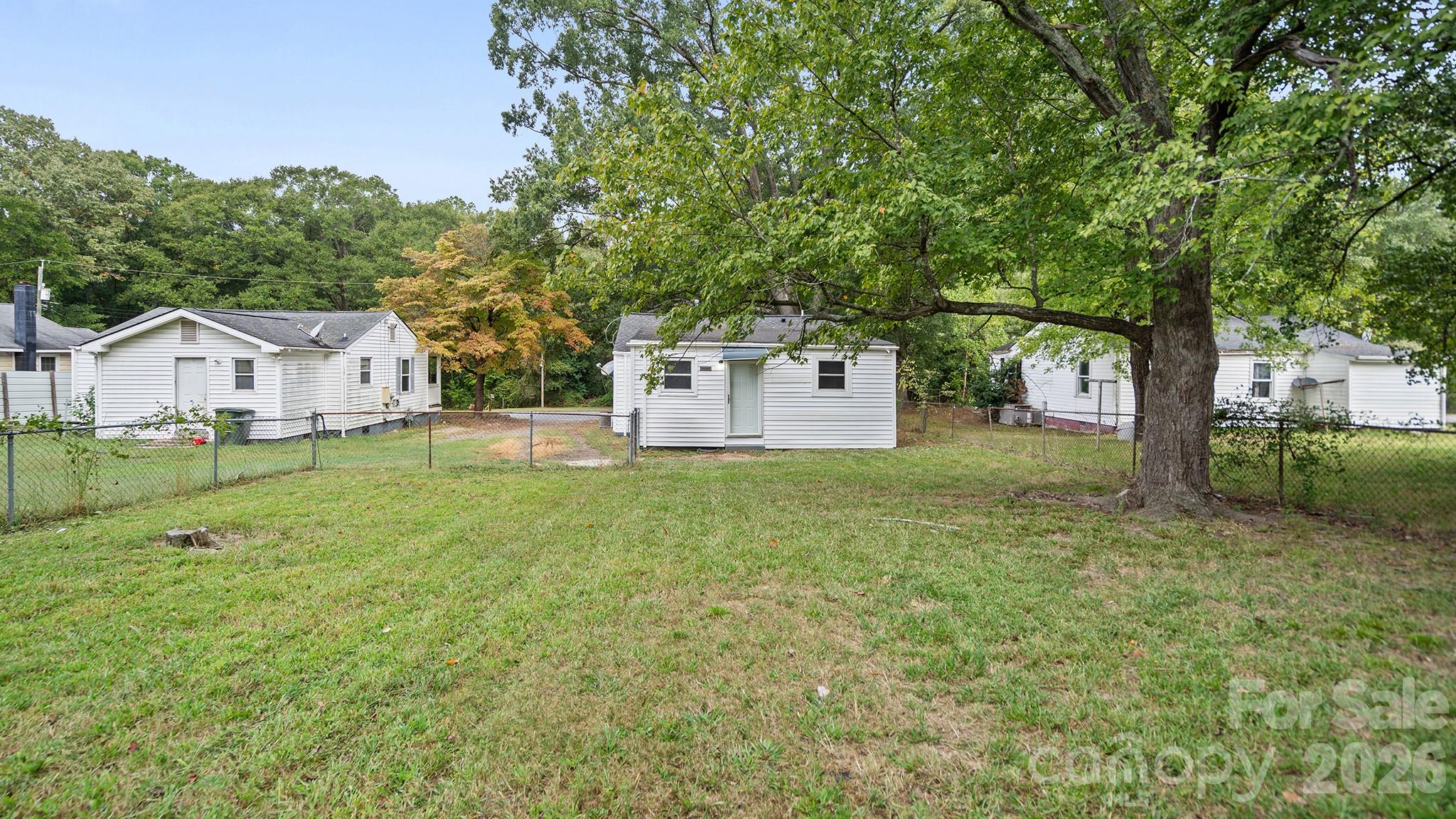 Single Family Residence at 1409 Essex Street, Gastonia, photo 22 of 29