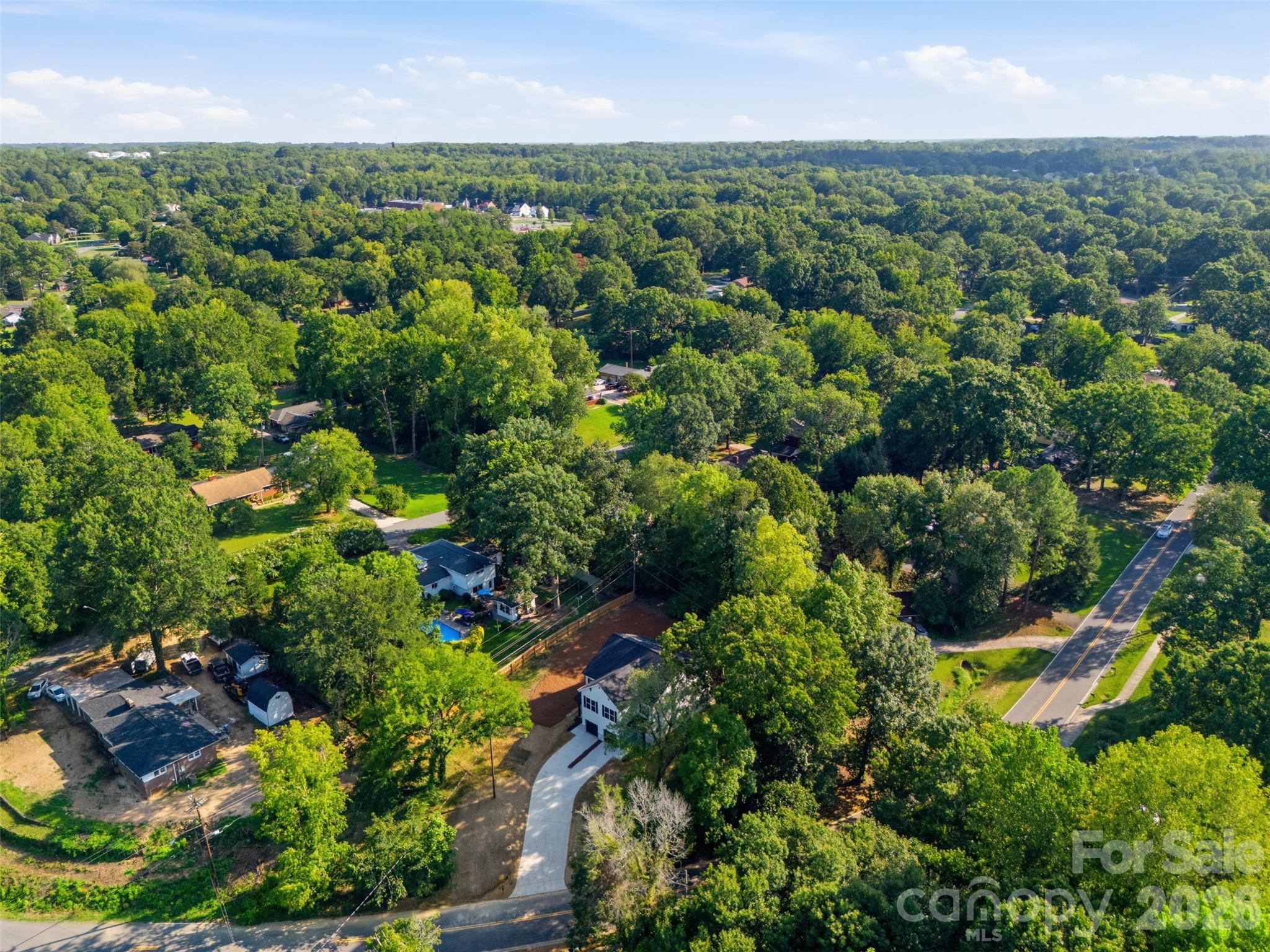 Townhouse at 603 Coulwood Drive, Charlotte, photo 36 of 48