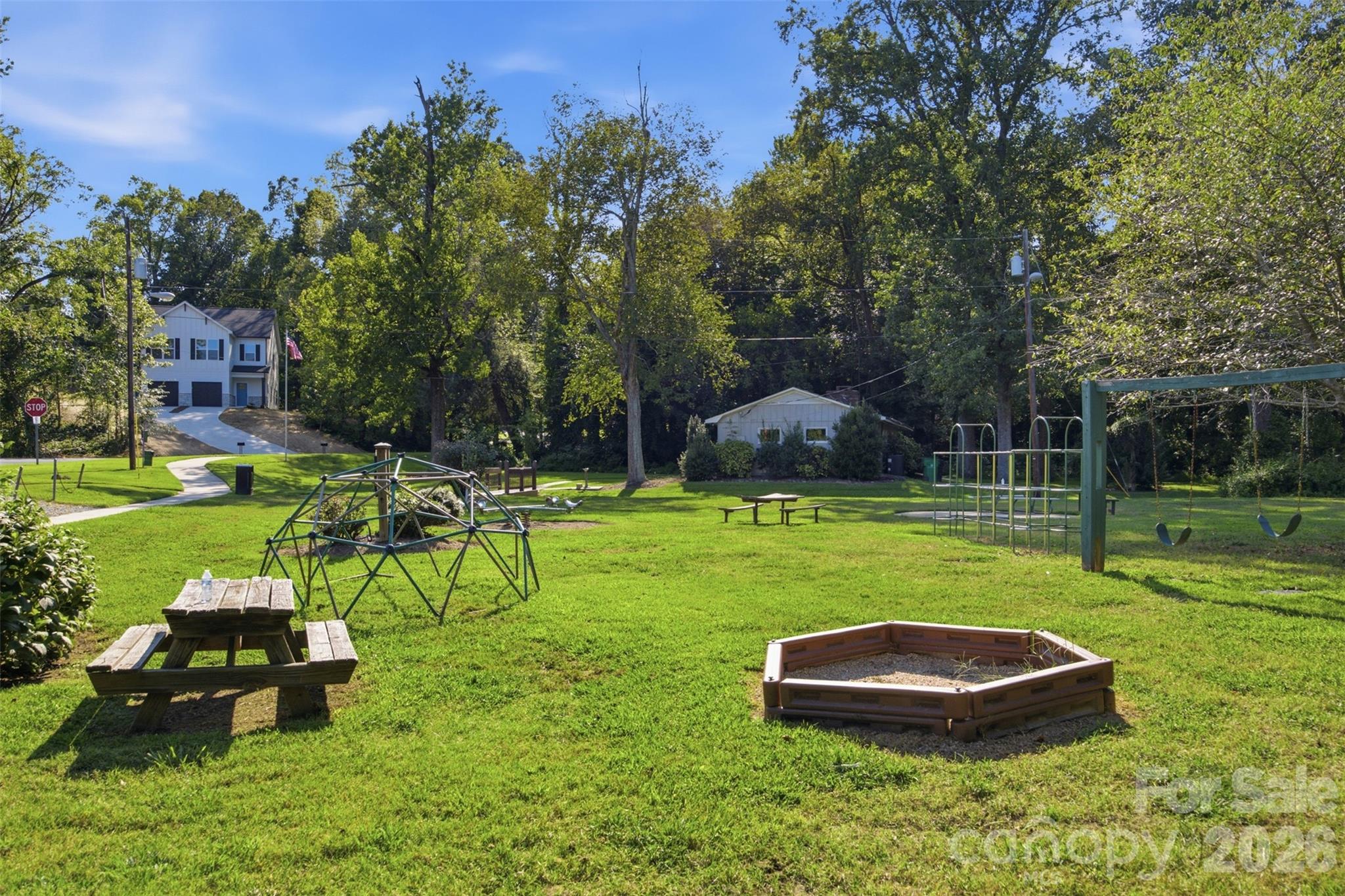 Townhouse at 603 Coulwood Drive, Charlotte, photo 42 of 48