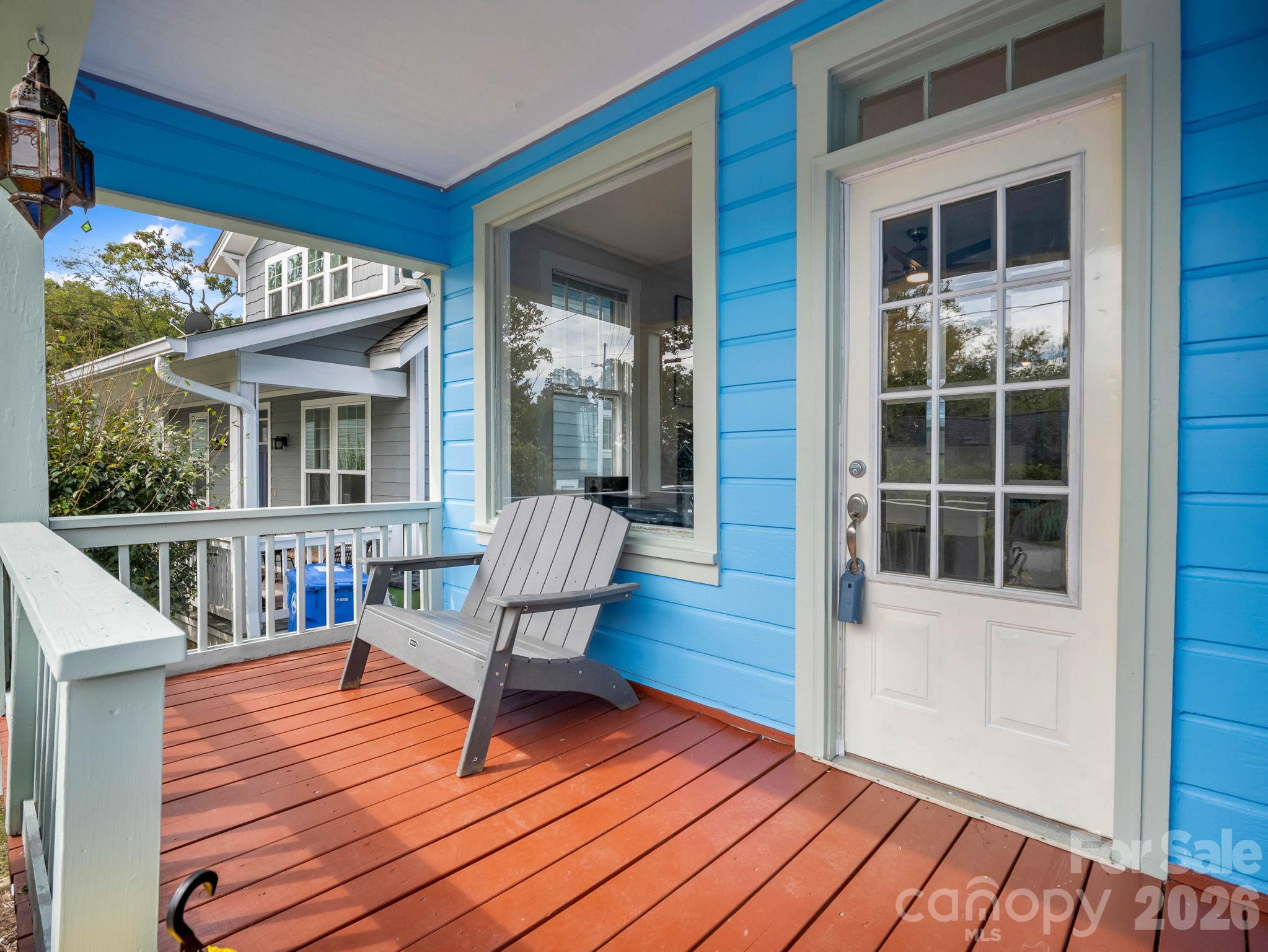 200 covered front porch - 198 & 200 Courtland Place, Asheville