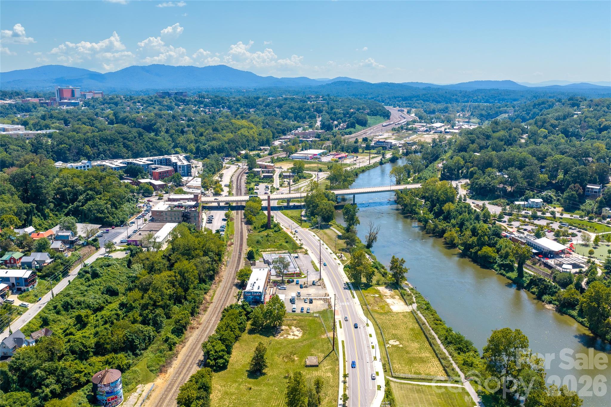 The Treadway is in Asheville's River Arts District - a leading arts community in the country! - 6 Roberts Street, Asheville
